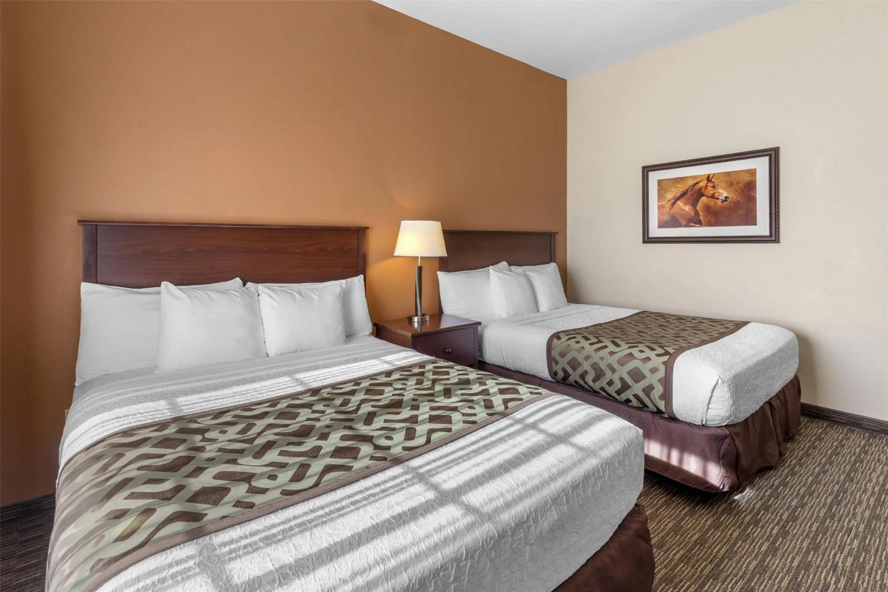 Bedroom, Bed in Best Western North Edge Inn