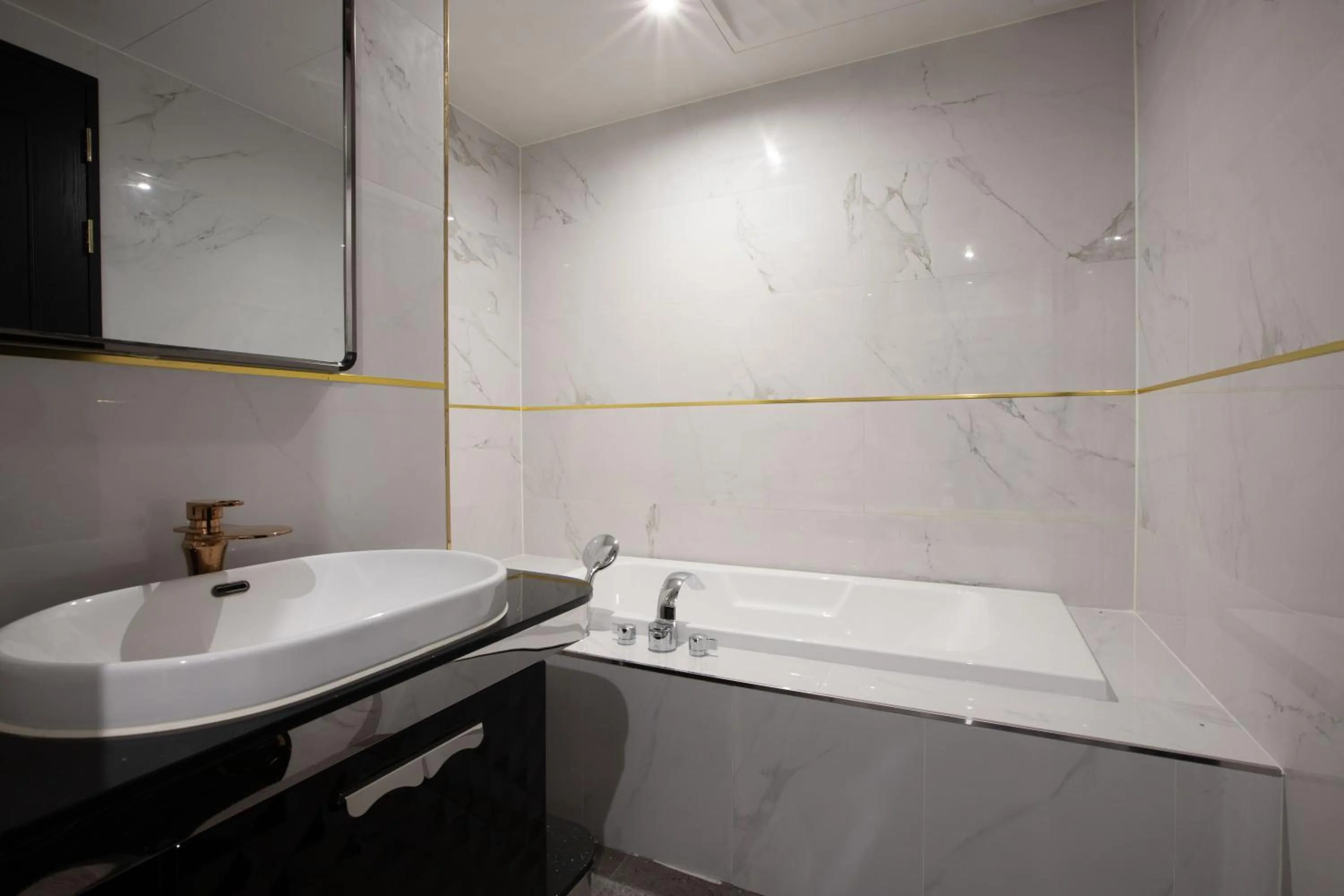 Bathroom in Union Hotel