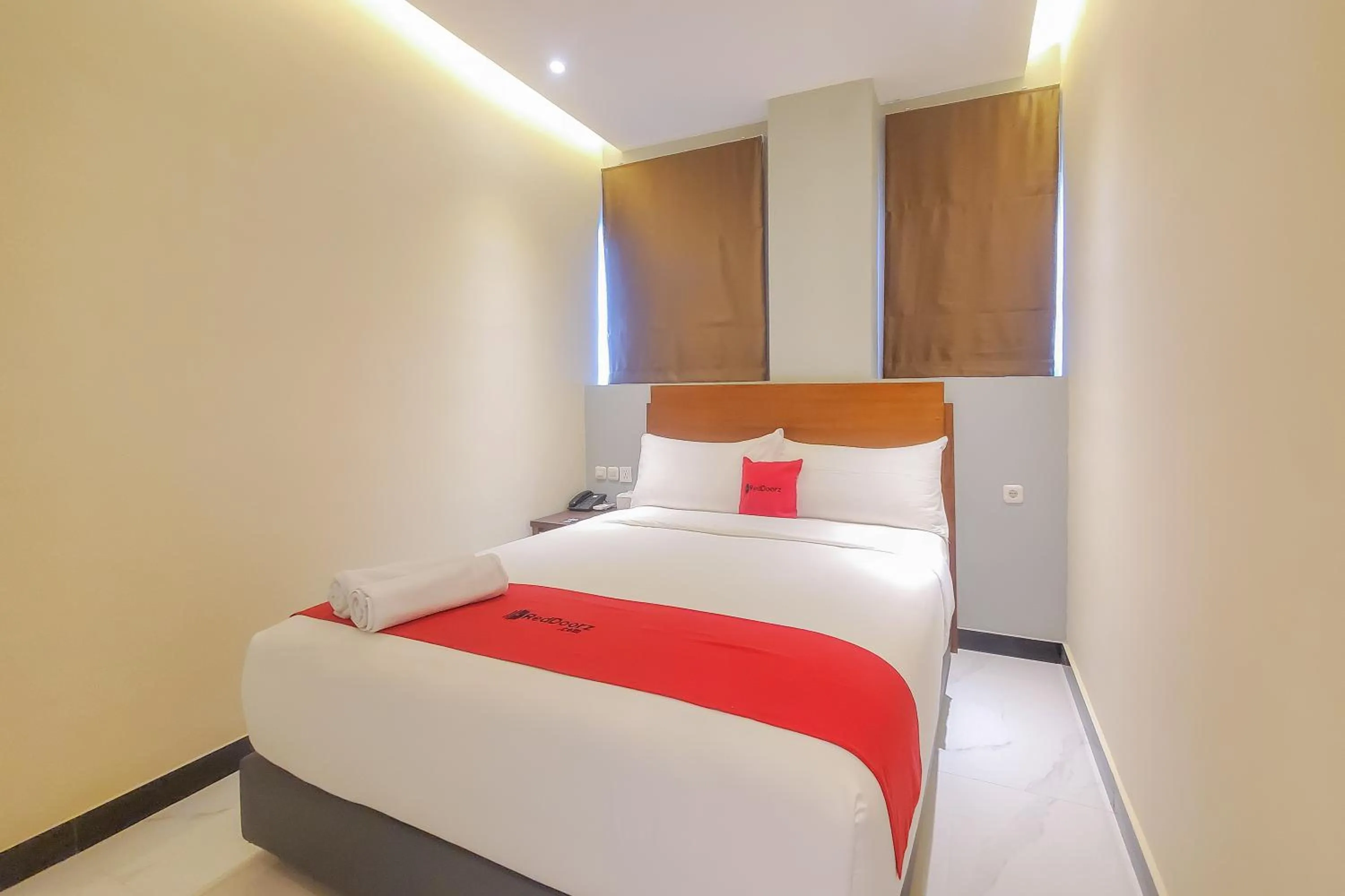 Bedroom, Bed in RedDoorz Plus @ UNO Jalan Merak Samarinda