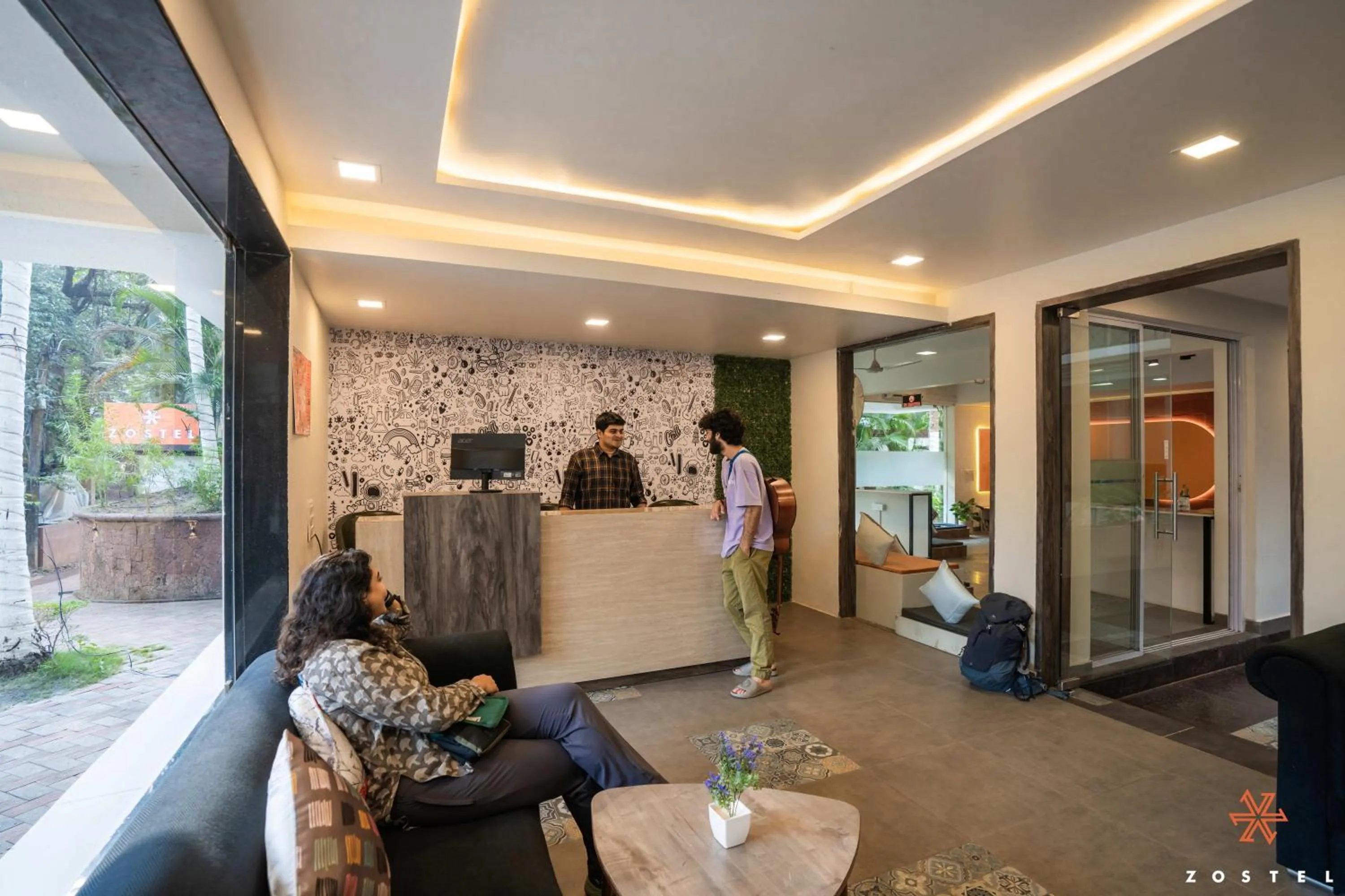 Lobby or reception in Zostel Goa (Anjuna)
