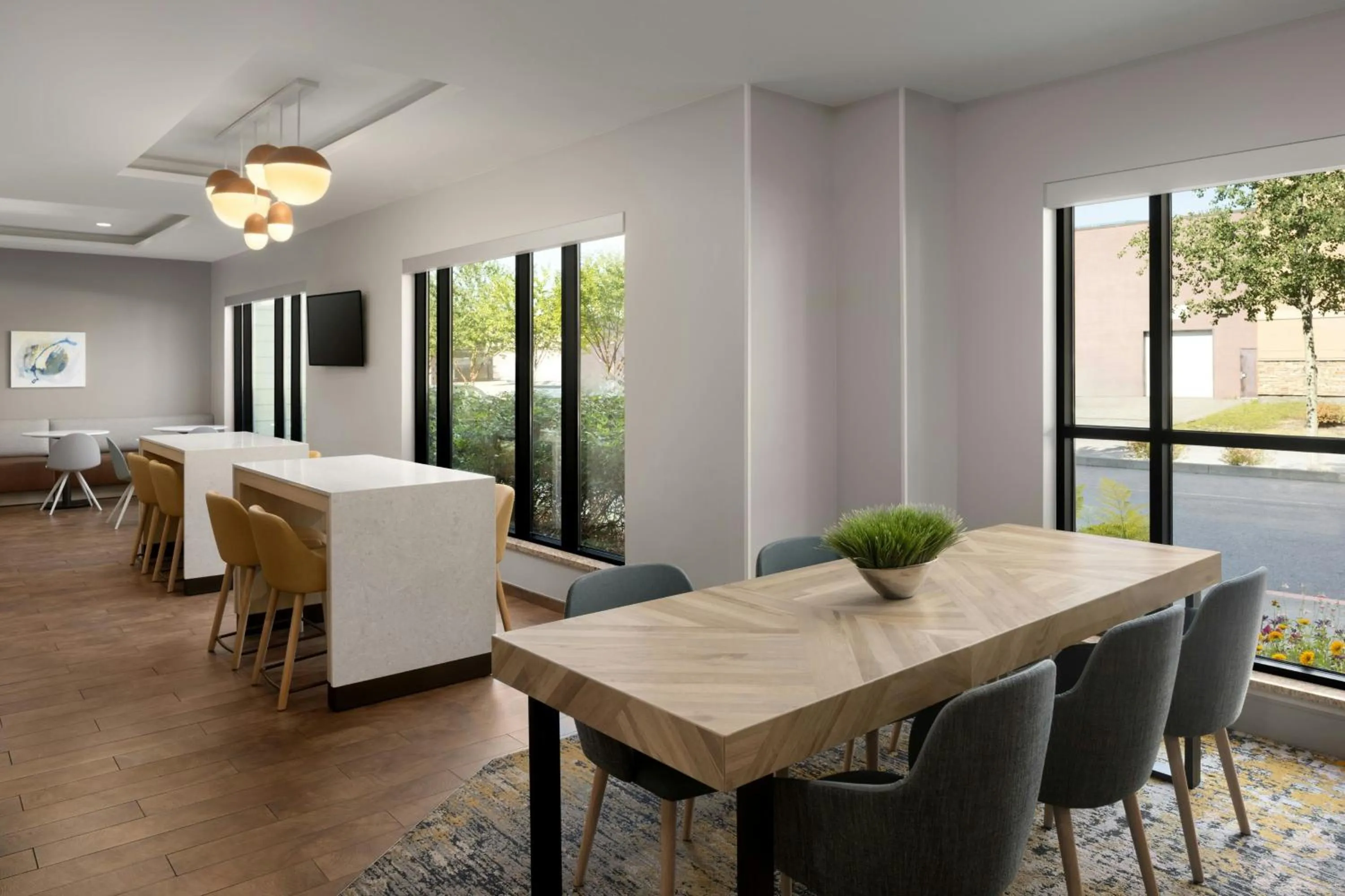 Breakfast in TownePlace Suites by Marriott Anchorage Midtown