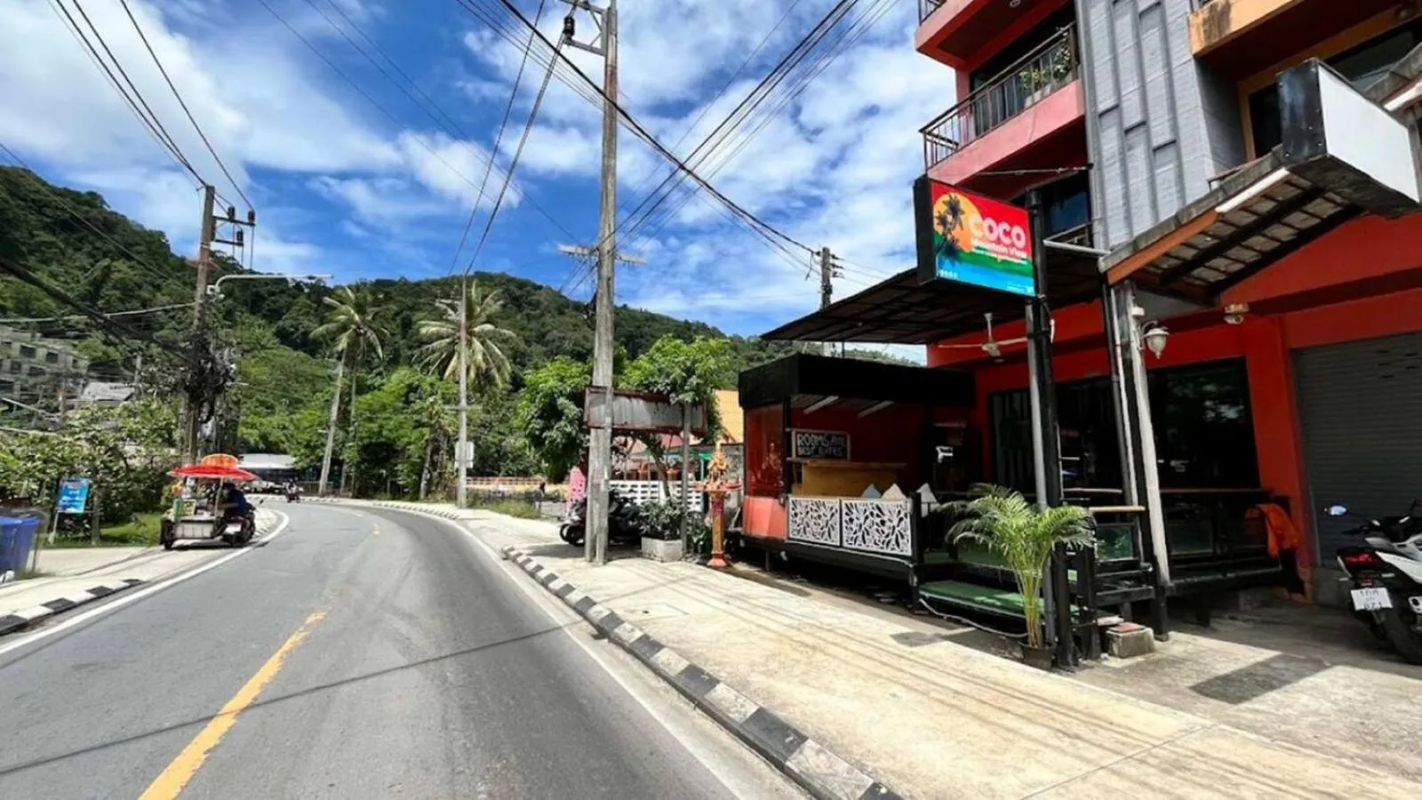 Facade/entrance in Coco Mountain View Guest House Hotel