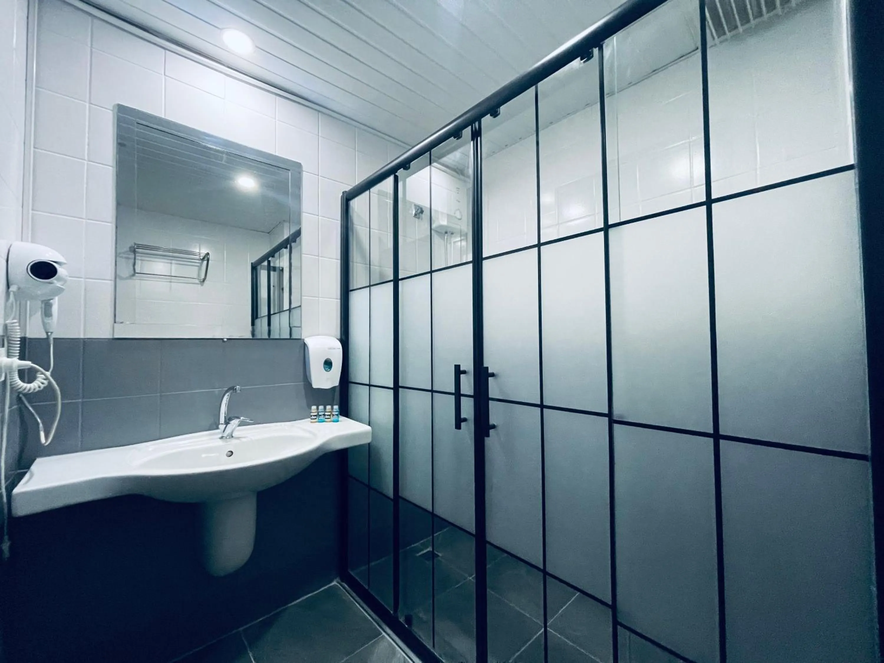 Bathroom in Grand Alisa Hotel (Ex. Royalisa Hotel)