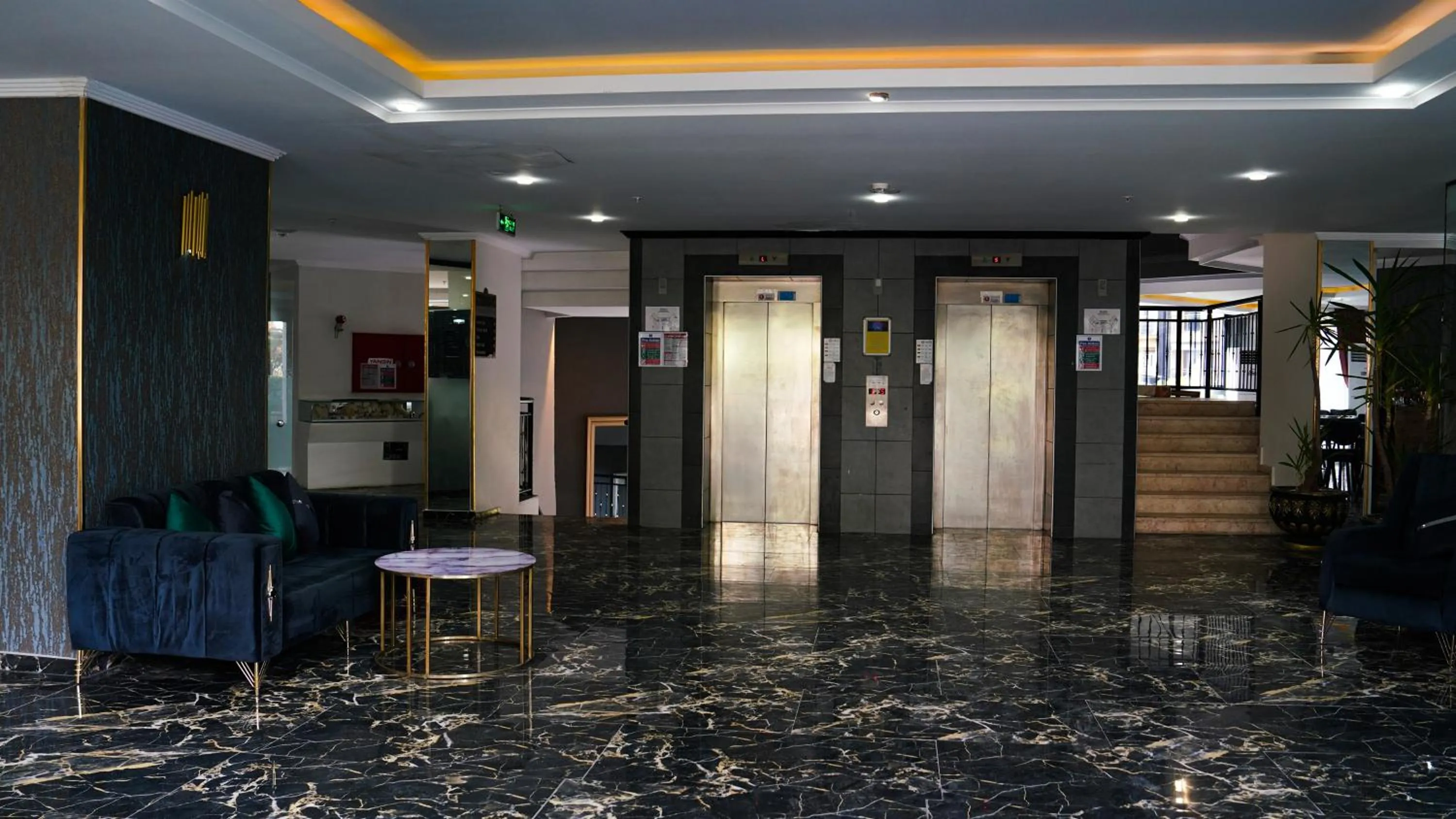 Lobby or reception in Grand Alisa Hotel (Ex. Royalisa Hotel)