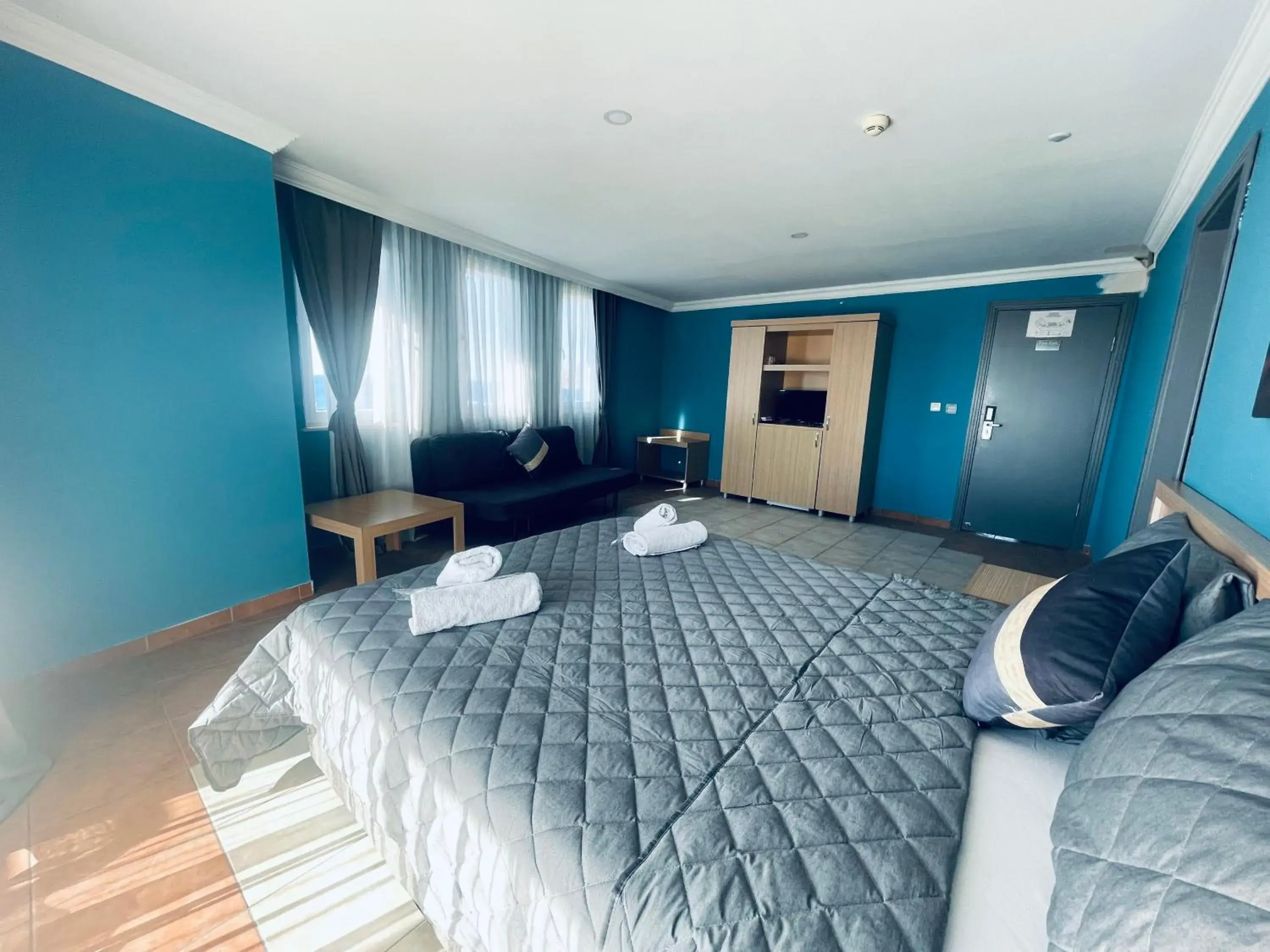 Bed in Grand Alisa Hotel (Ex. Royalisa Hotel) Bed in Grand Alisa Hotel (Ex. Royalisa Hotel)