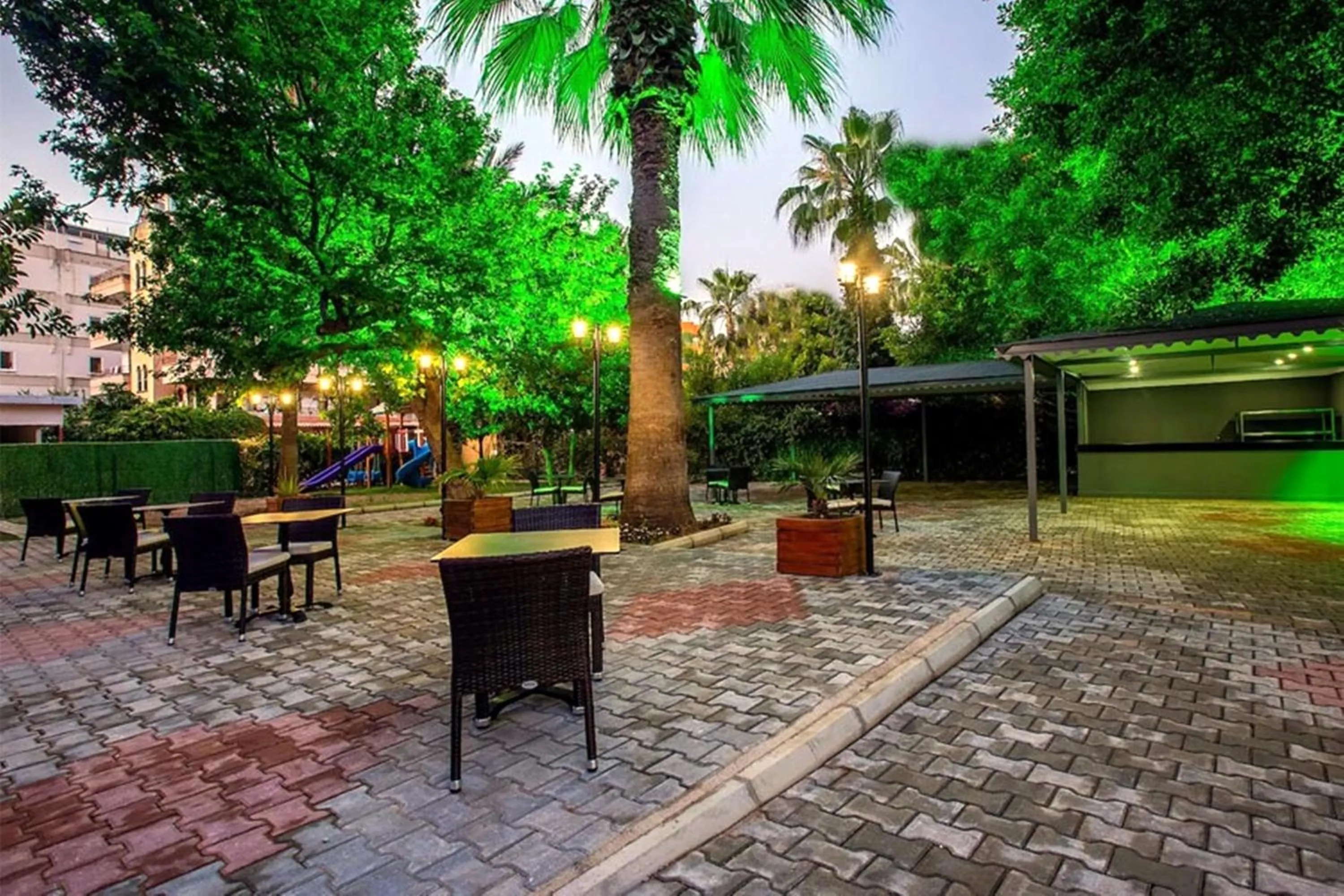 Garden in Grand Alisa Hotel (Ex. Royalisa Hotel)