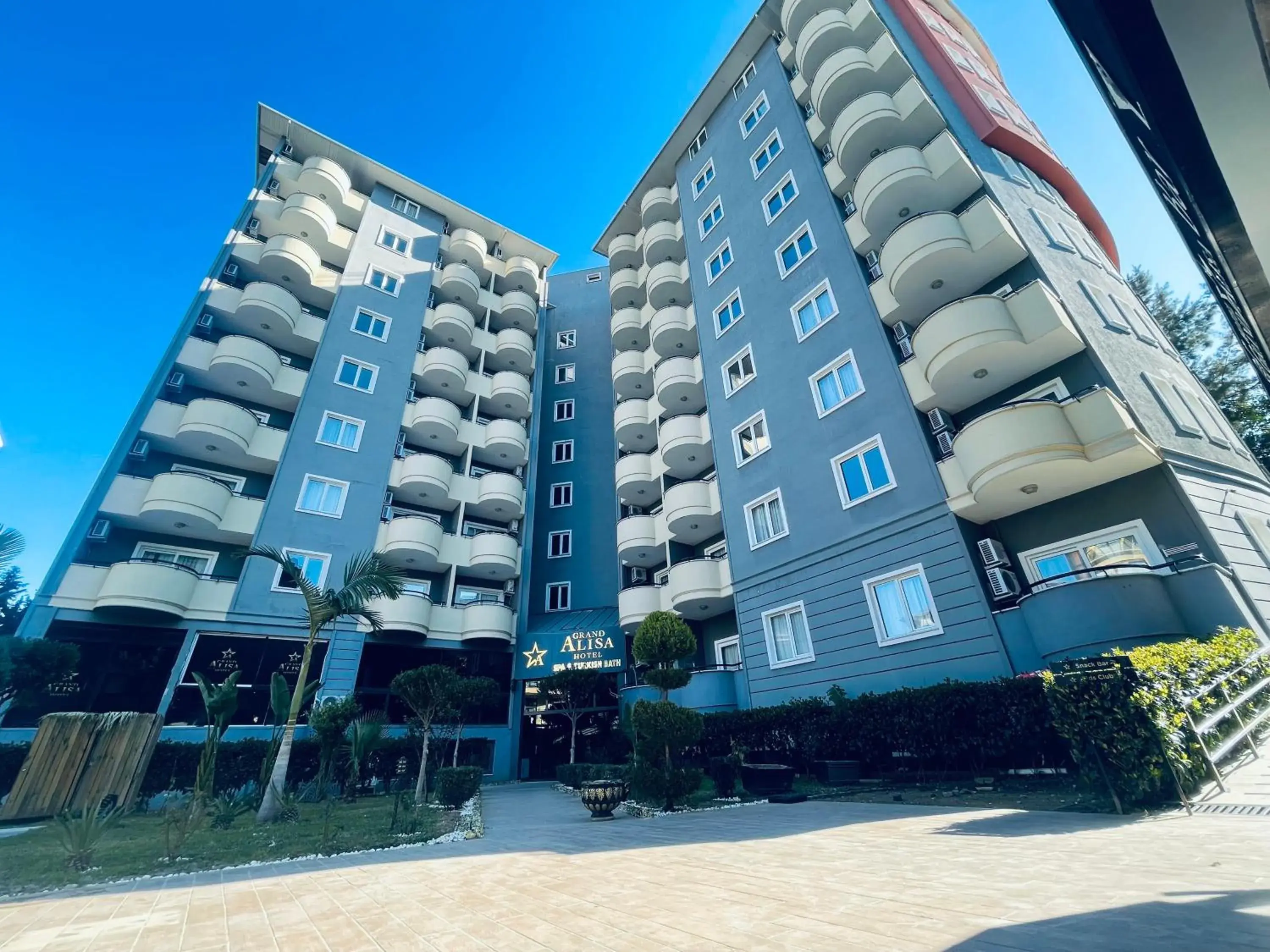 Property building in Grand Alisa Hotel (Ex. Royalisa Hotel) Property building in Grand Alisa Hotel (Ex. Royalisa Hotel)