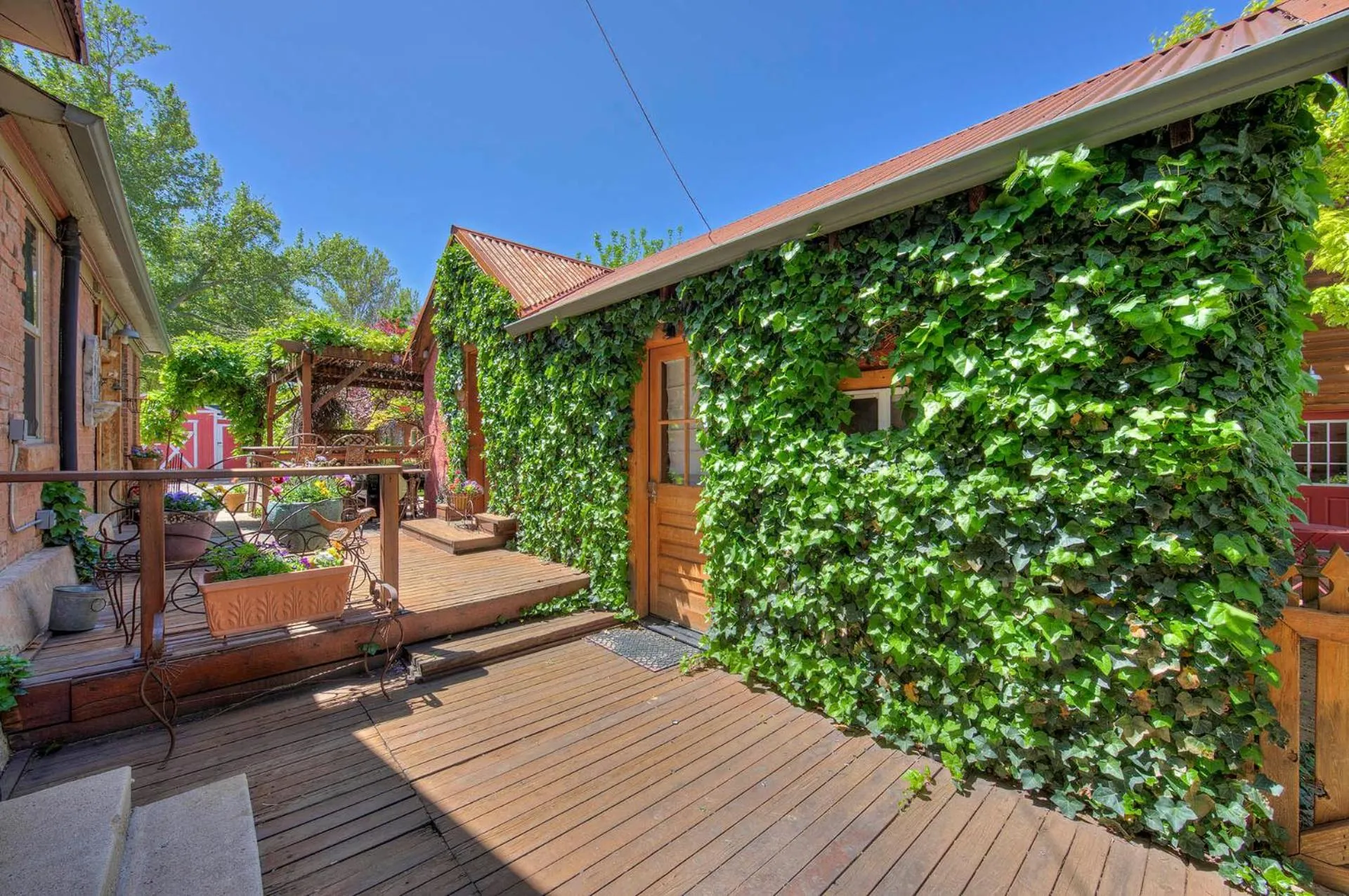 Cali Cochitta Vacation Rentals