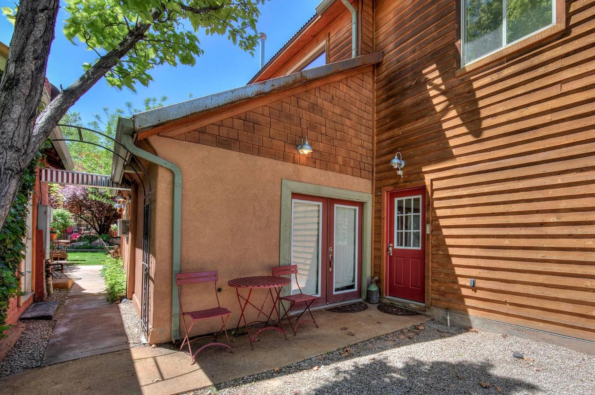 Cali Cochitta Vacation Rentals