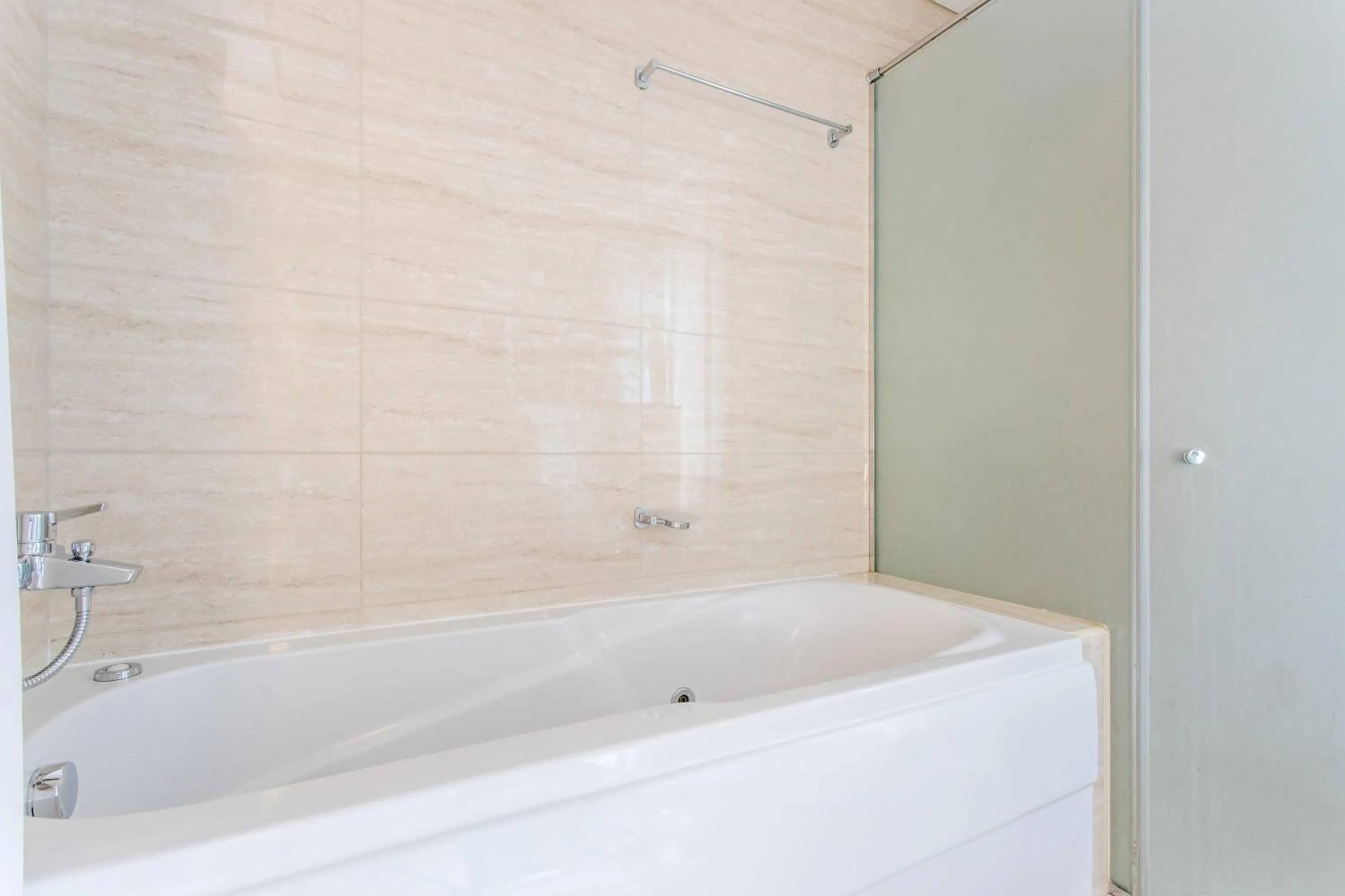 Frank Porter - Ocean Heights