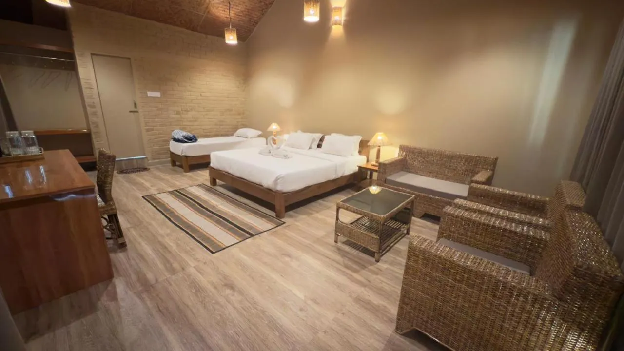 Living room, Bed in HABITAS RHINO BY NATURE HUNT