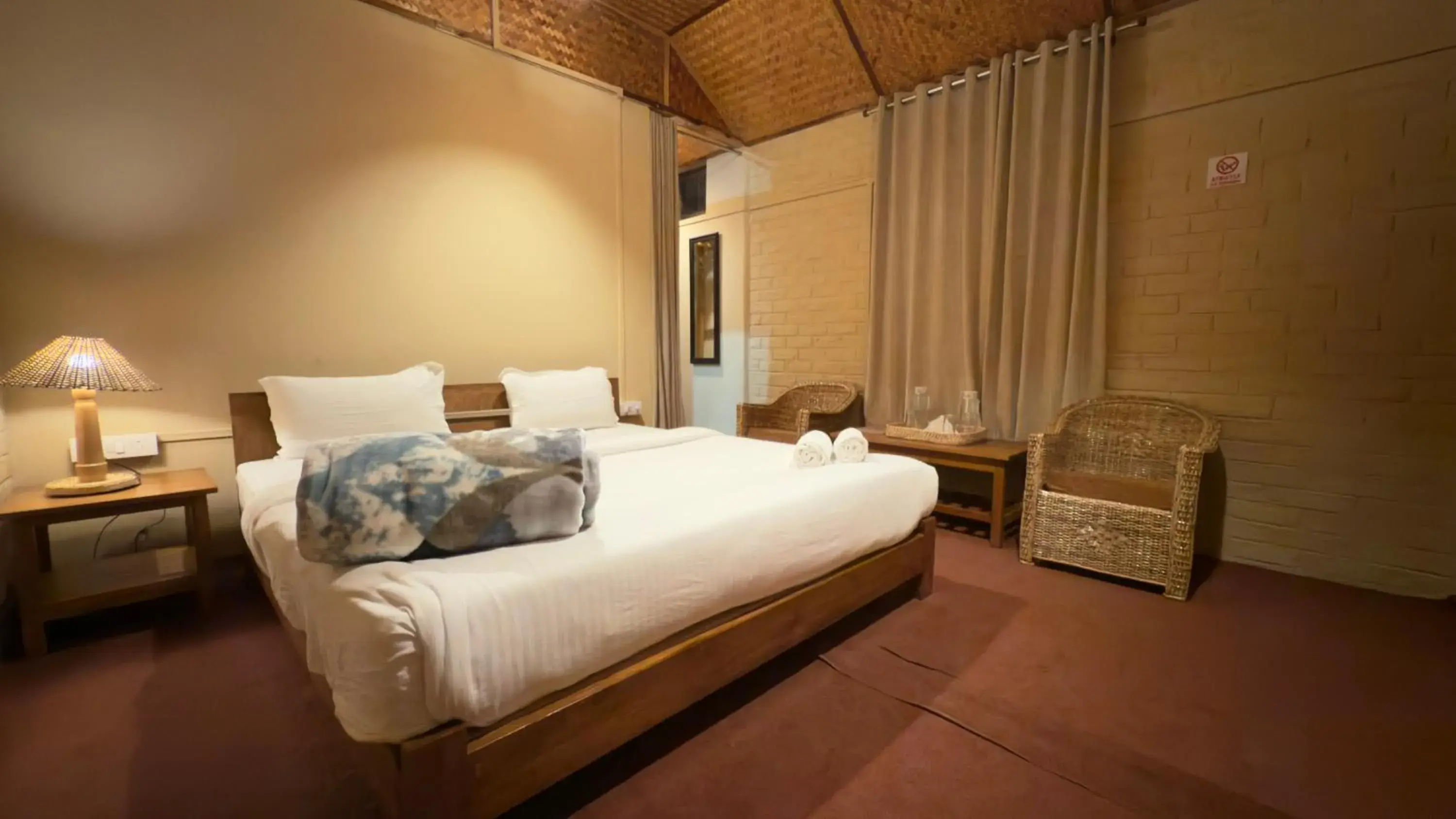 Bedroom, Bed in HABITAS RHINO BY NATURE HUNT Bedroom, Bed in HABITAS RHINO BY NATURE HUNT