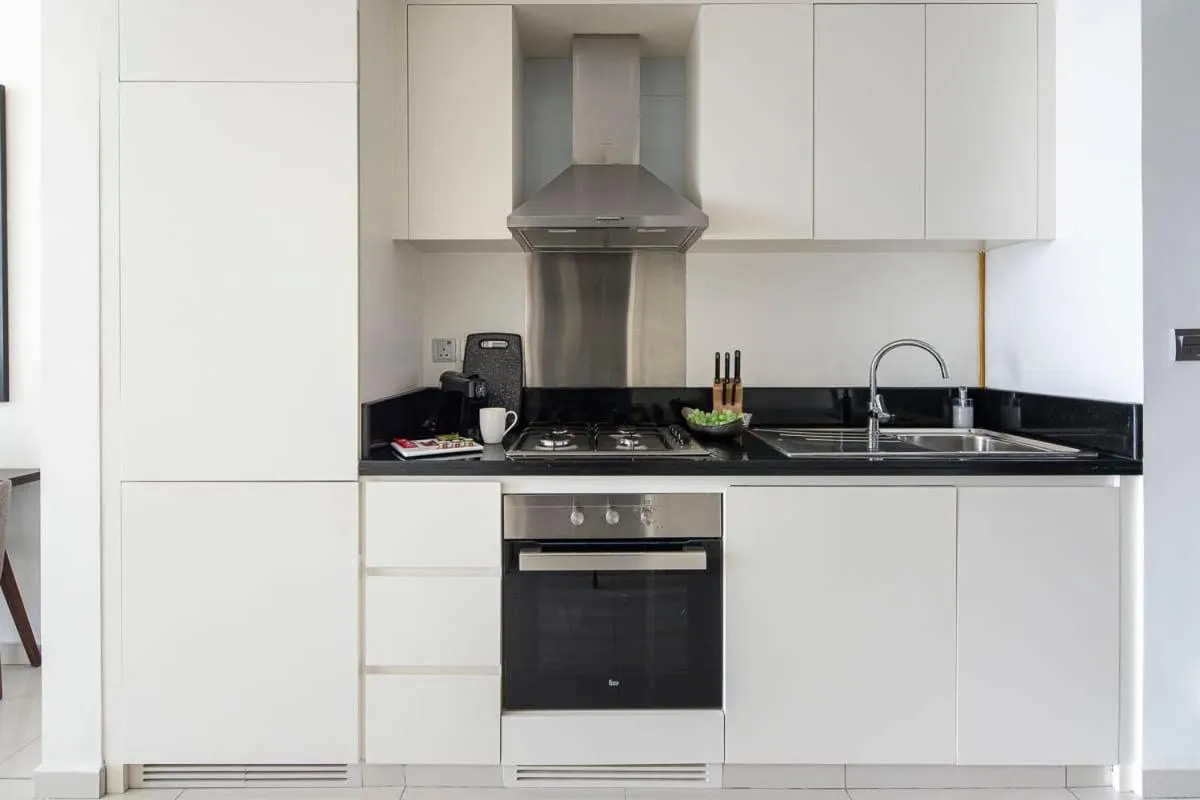 Frank Porter - Avanti Tower