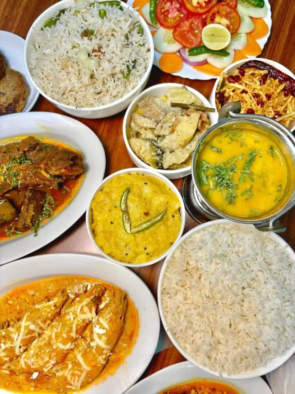 Food in Swet Palash Resort