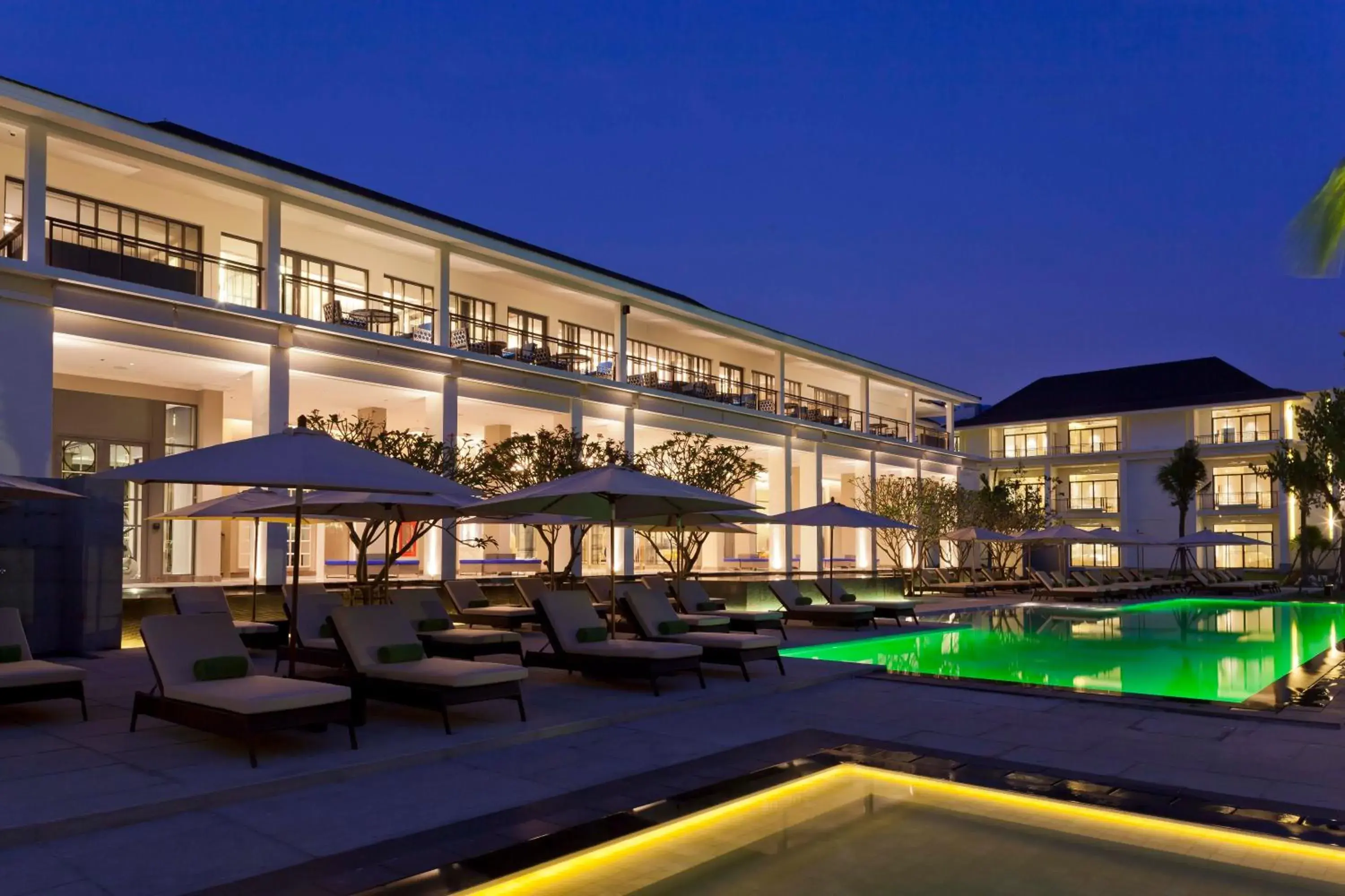 Property building in U Sathorn Bangkok Property building in U Sathorn Bangkok