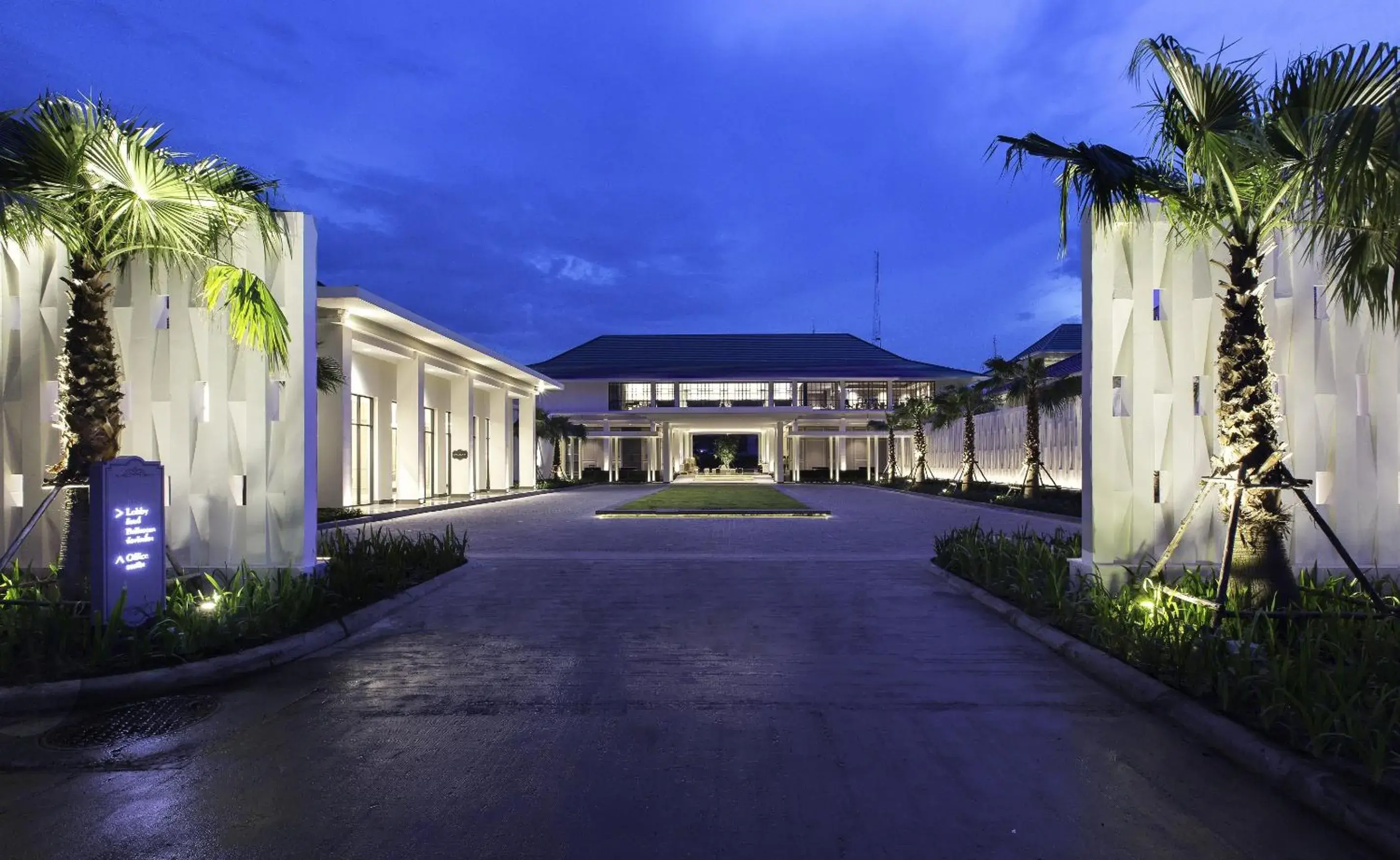 Swimming pool in U Sathorn Bangkok Swimming pool in U Sathorn Bangkok