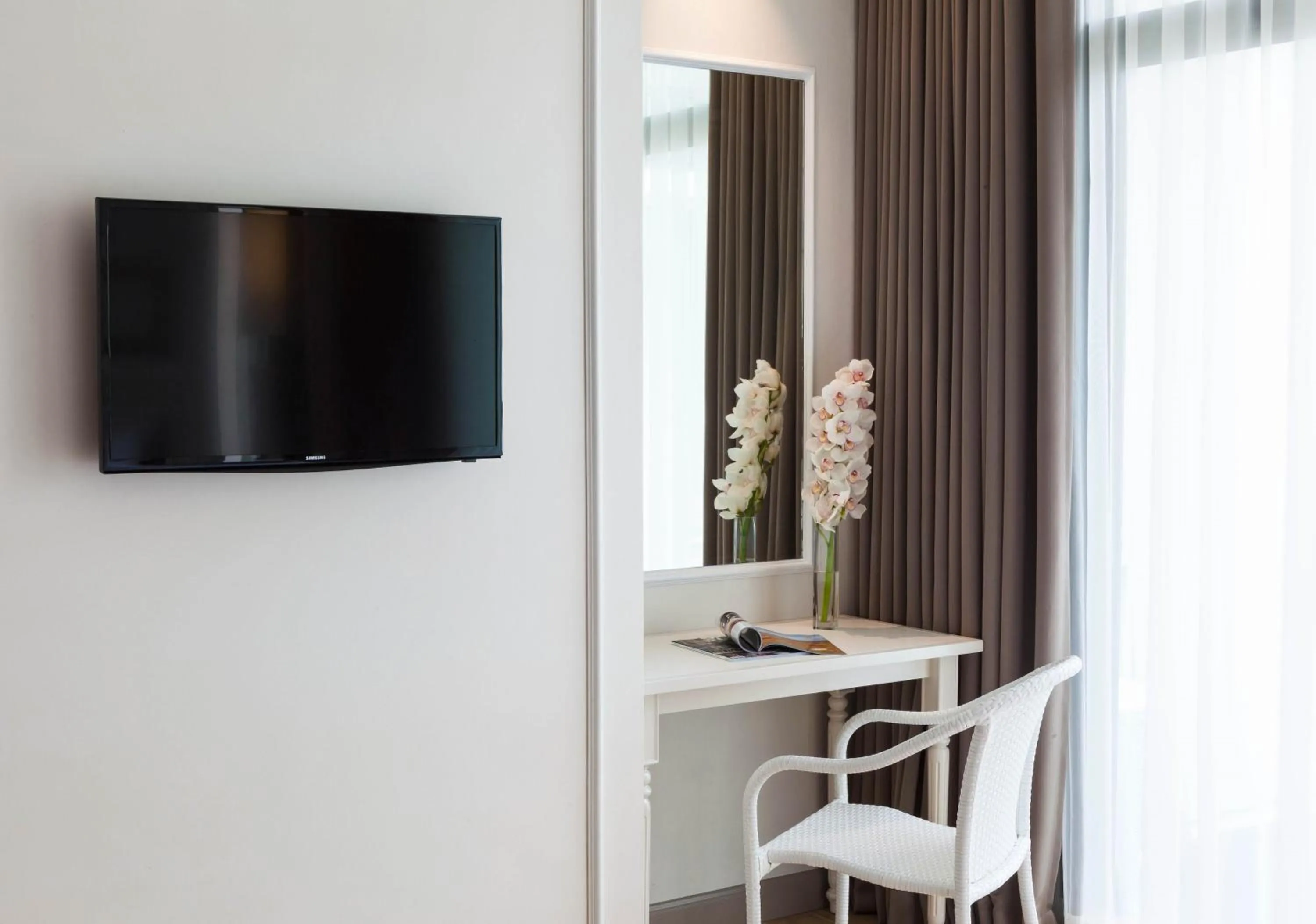 TV and multimedia in U Sathorn Bangkok