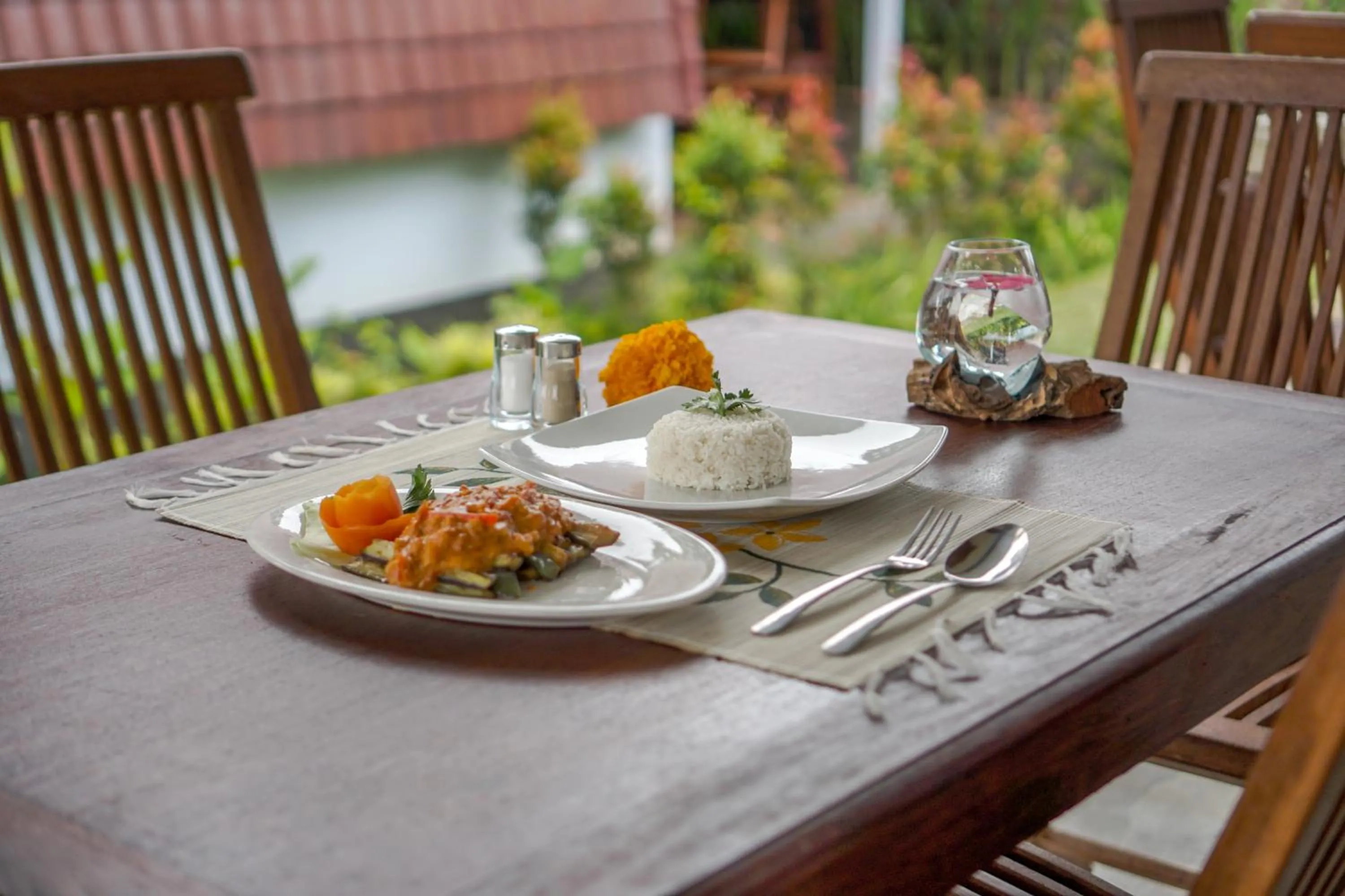 Restaurant/places to eat in Nyamane Ubud Green View Villas by EPS