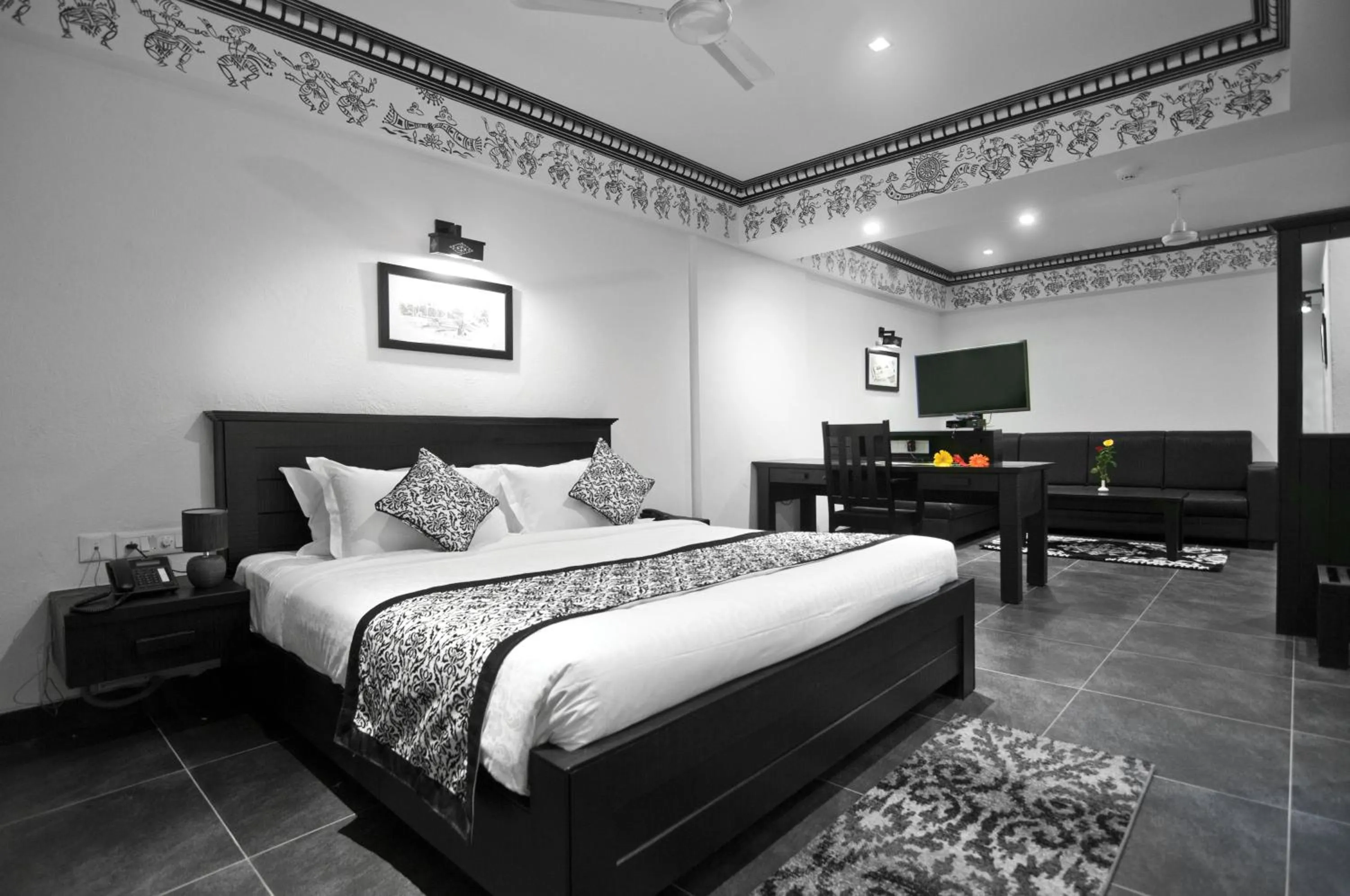 Photo of the whole room, Bed in Liwa - The Transit Hotel, Bengaluru