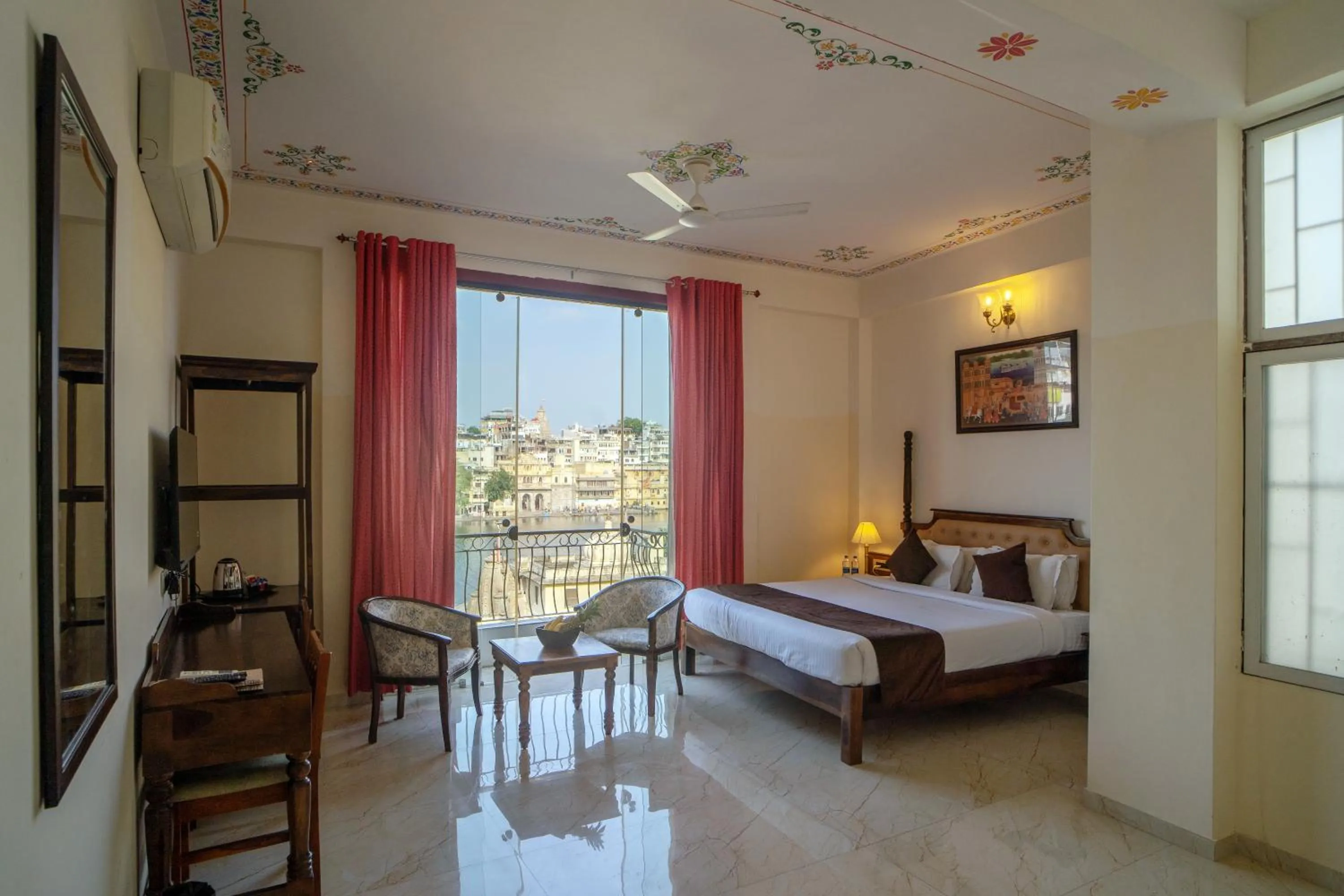 Bedroom, Bed in DERA PICHOLA- A Lake Facing Boutique Hotel