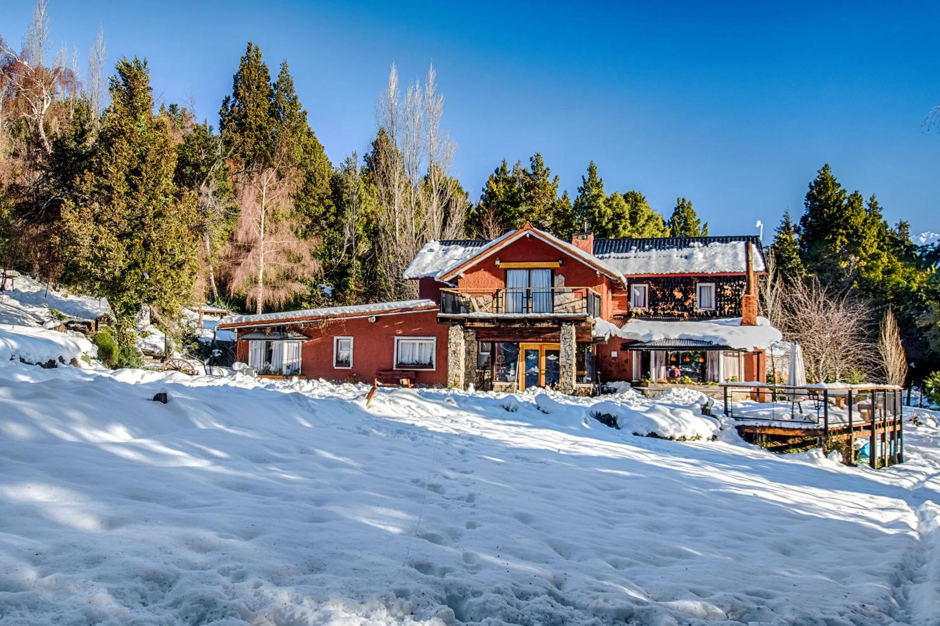 Property building in Equs Posada de Campo