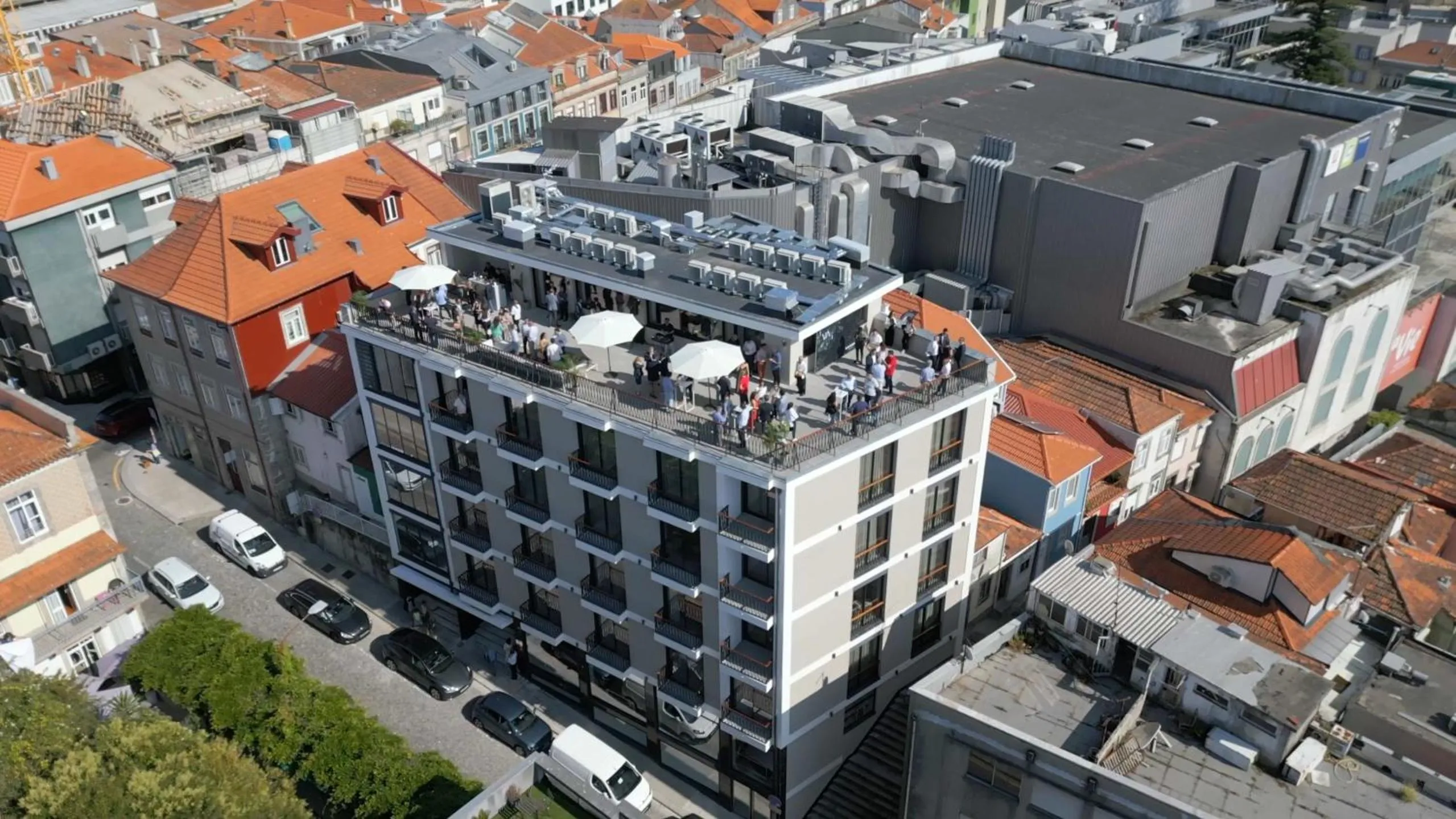 Standard Apartment with Coworking Included  (one day) in Feel Porto Firmeza Coworking & Flats