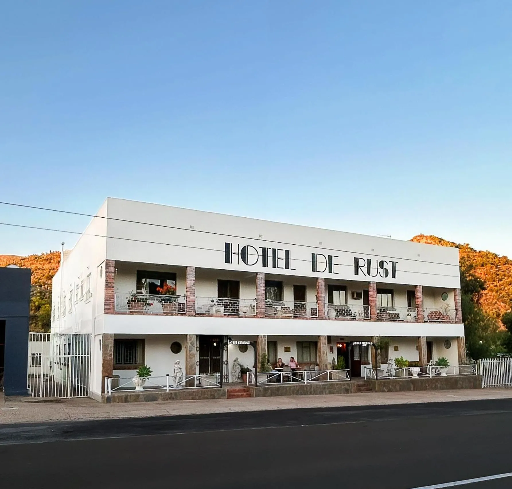 Property building in Hotel De Rust