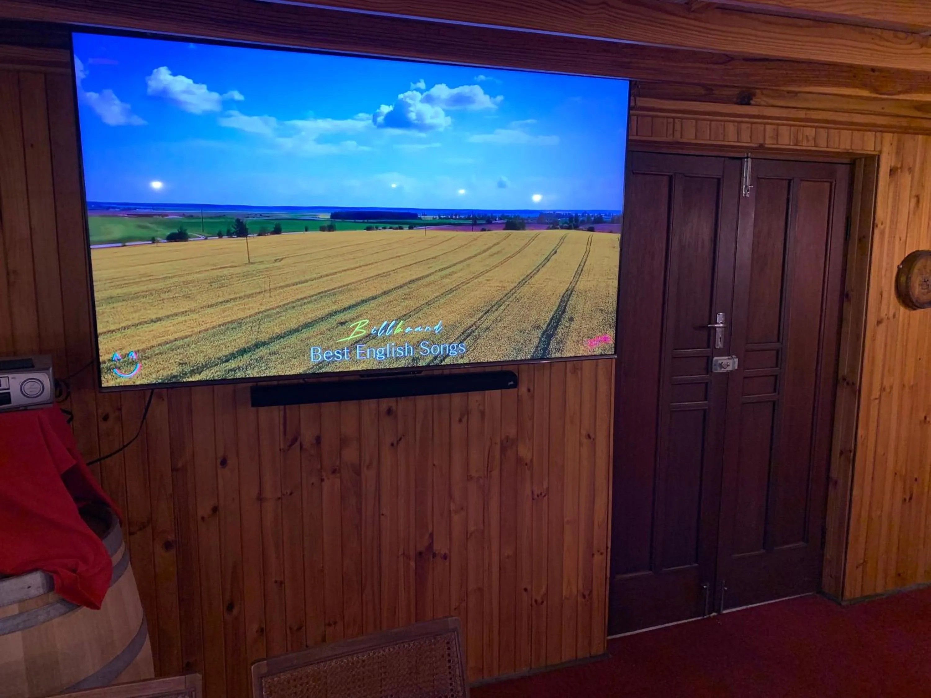 Communal lounge/ TV room in Hotel De Rust