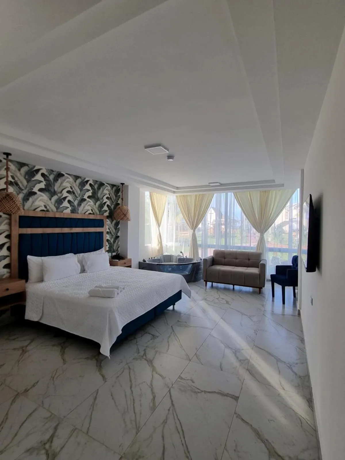 Hot Tub, Bed in Hotel Presidente Beach Playas