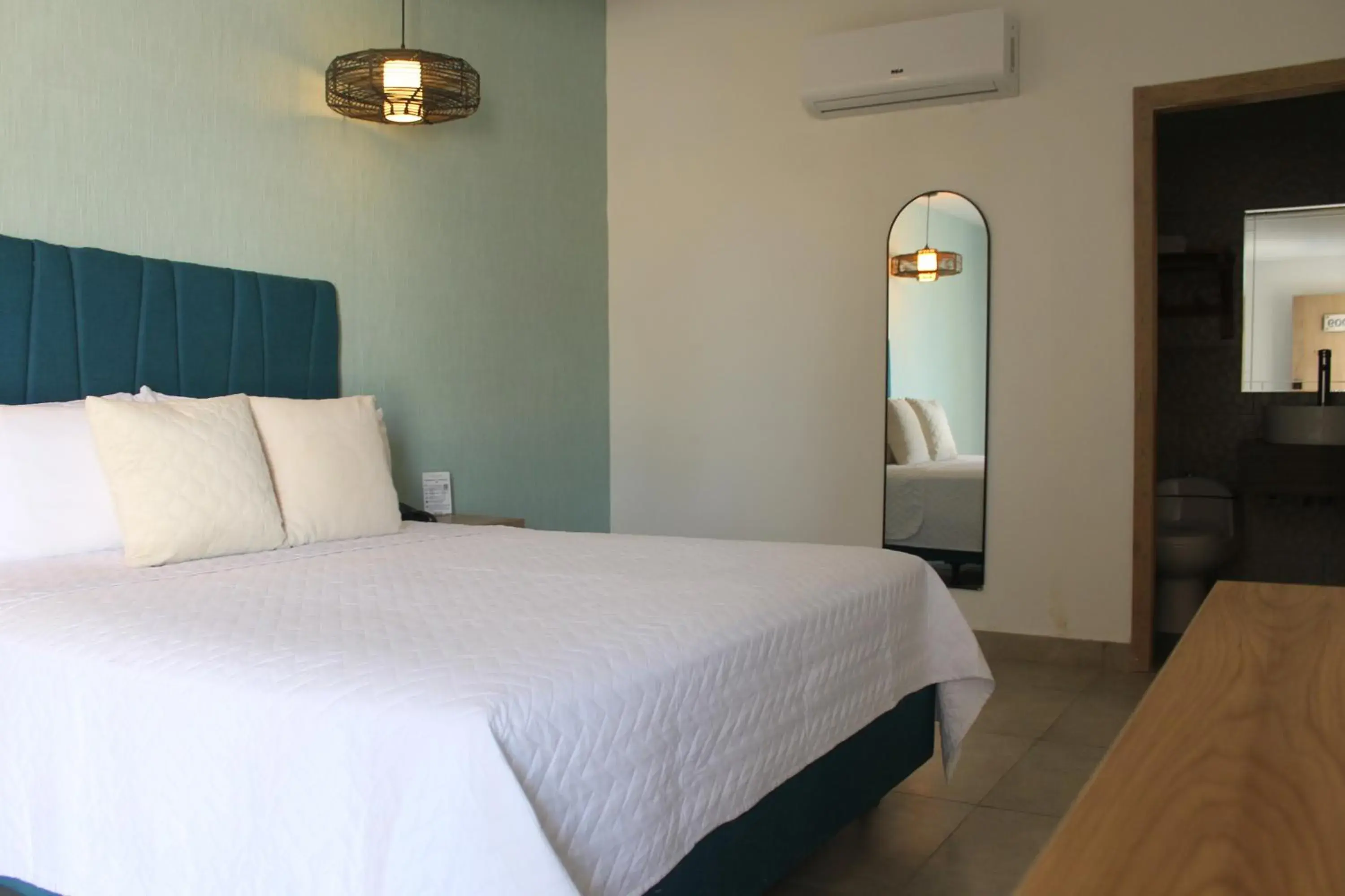 Bed in Hotel Presidente Beach Playas Bed in Hotel Presidente Beach Playas