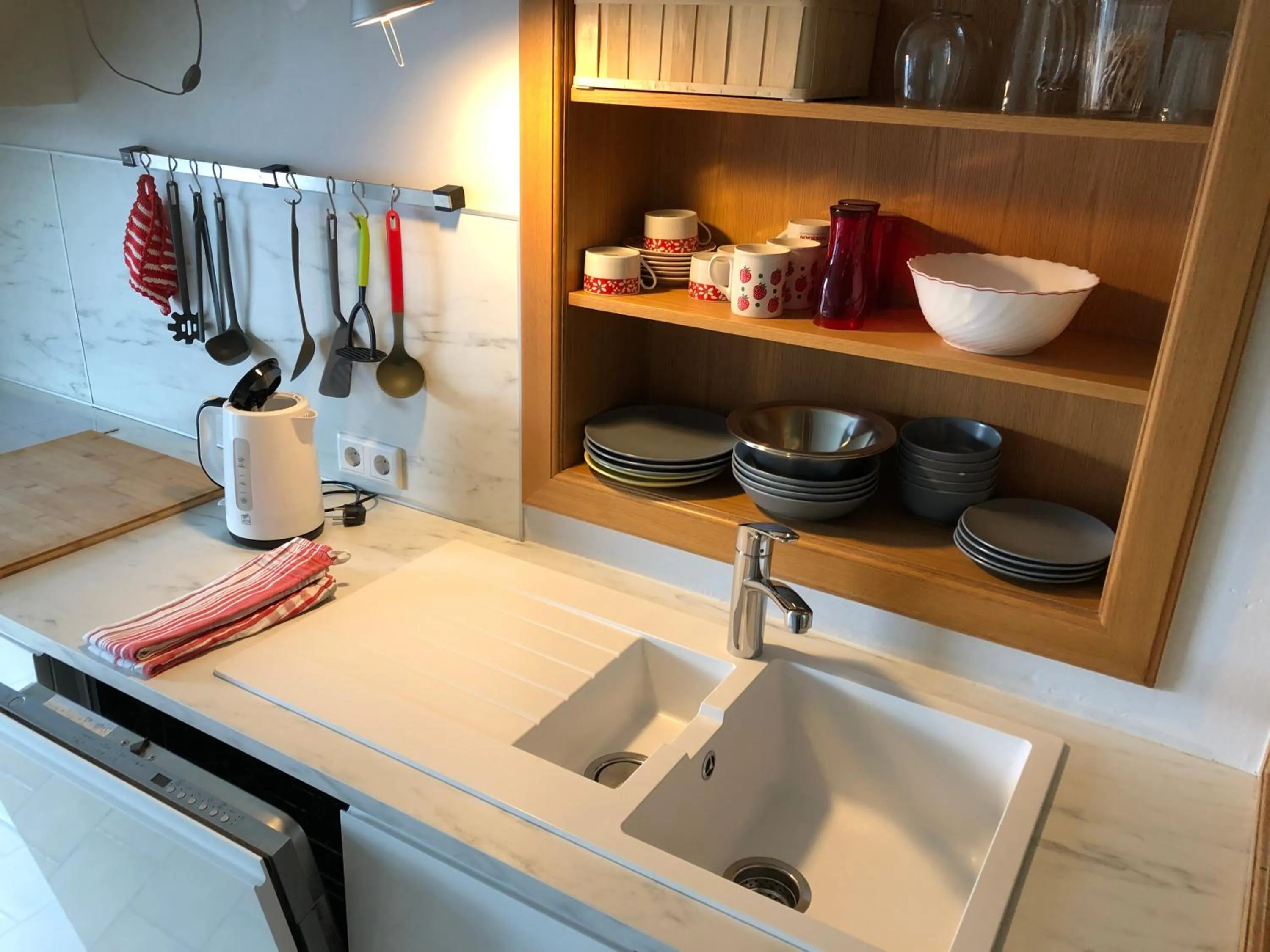 Coffee/tea facilities in Apartment in Rot, Fränkisches Design, Balkon in nur 50 Schritten zum Radweg, ideal for Long Stay, Relocation