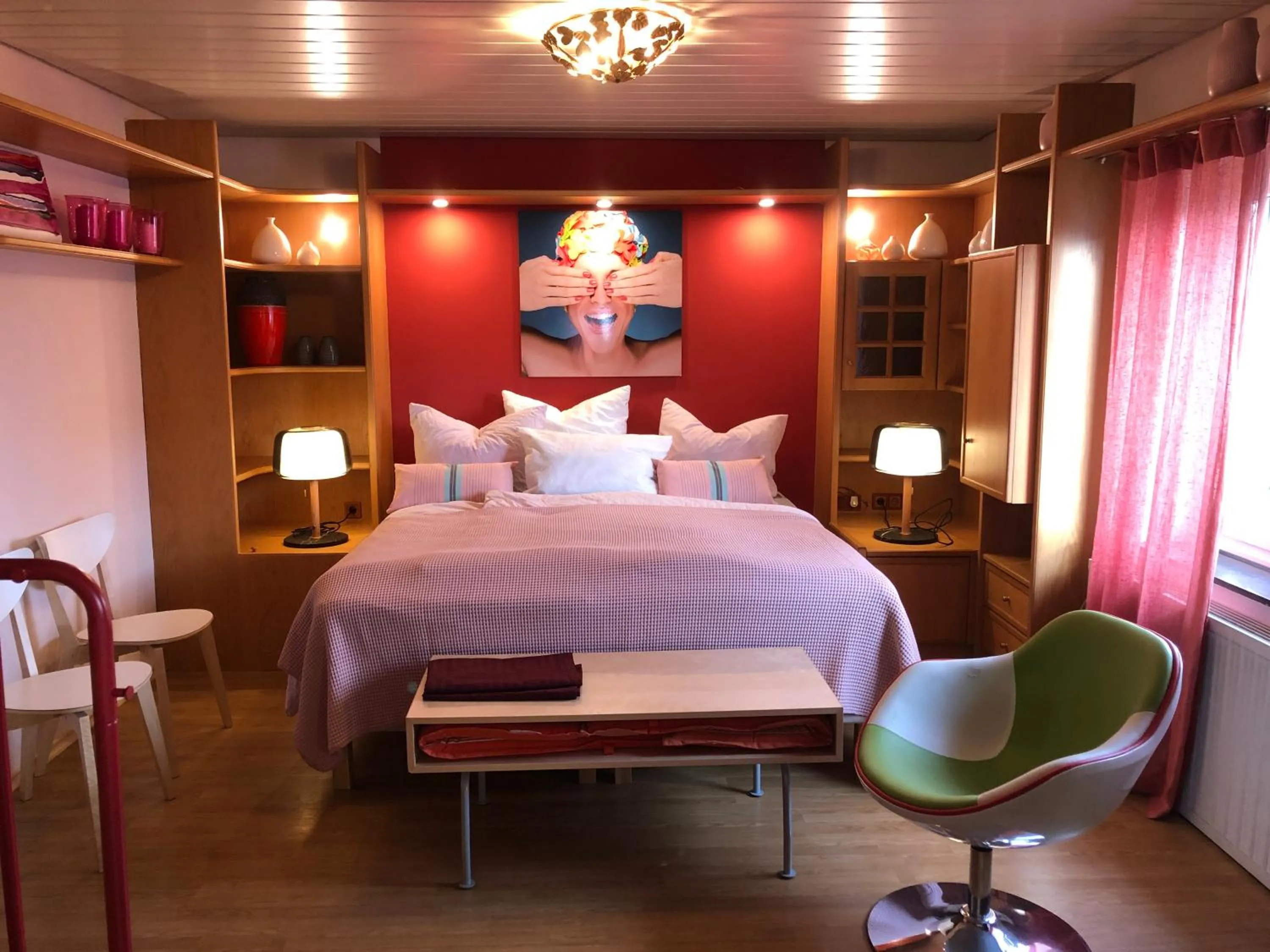 Photo of the whole room, Bed in Apartment in Rot, Fränkisches Design, Balkon in nur 50 Schritten zum Radweg, ideal for Long Stay, Relocation