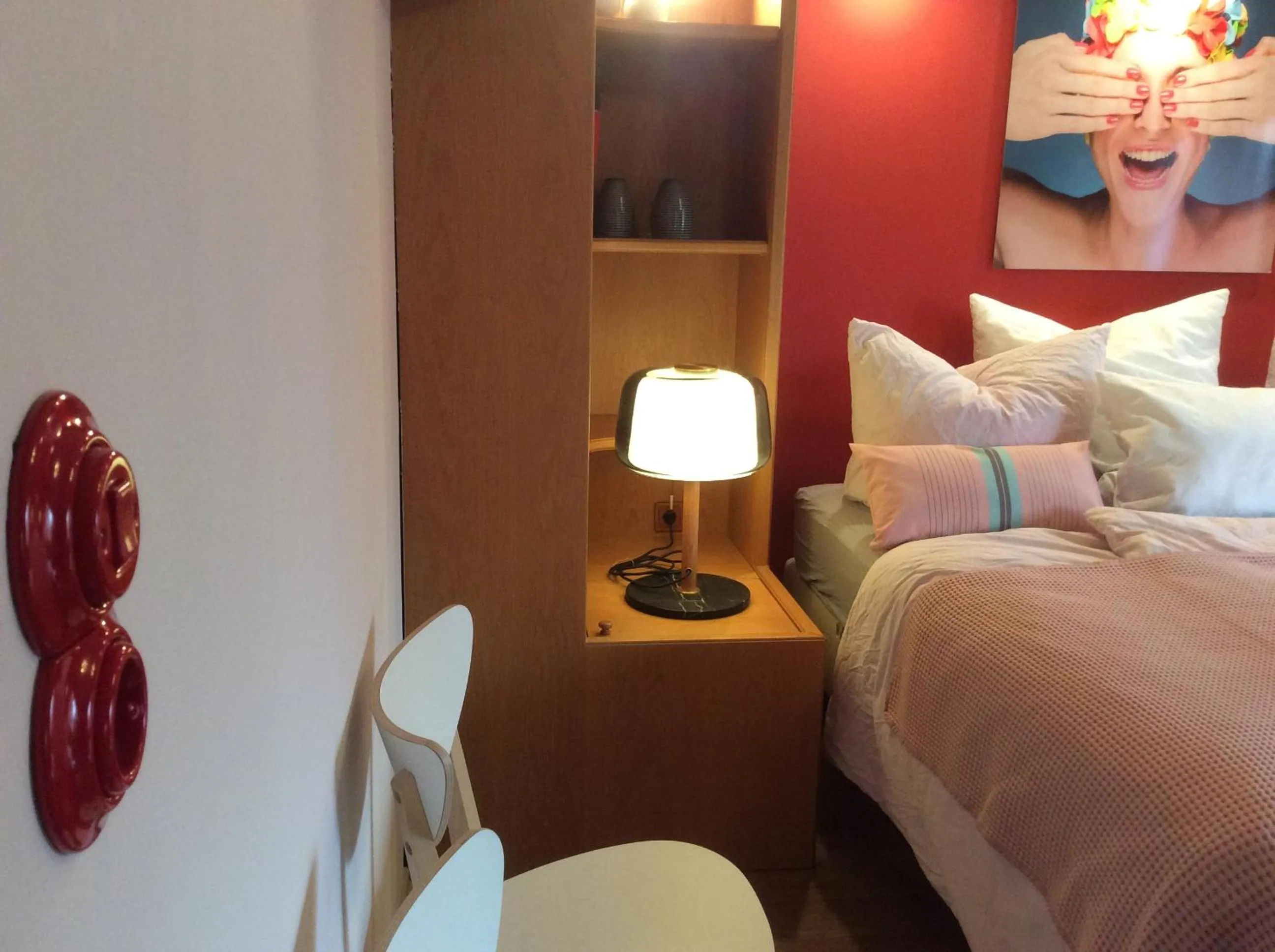 Bed in Apartment in Rot, Fränkisches Design, Balkon in nur 50 Schritten zum Radweg, ideal for Long Stay, Relocation