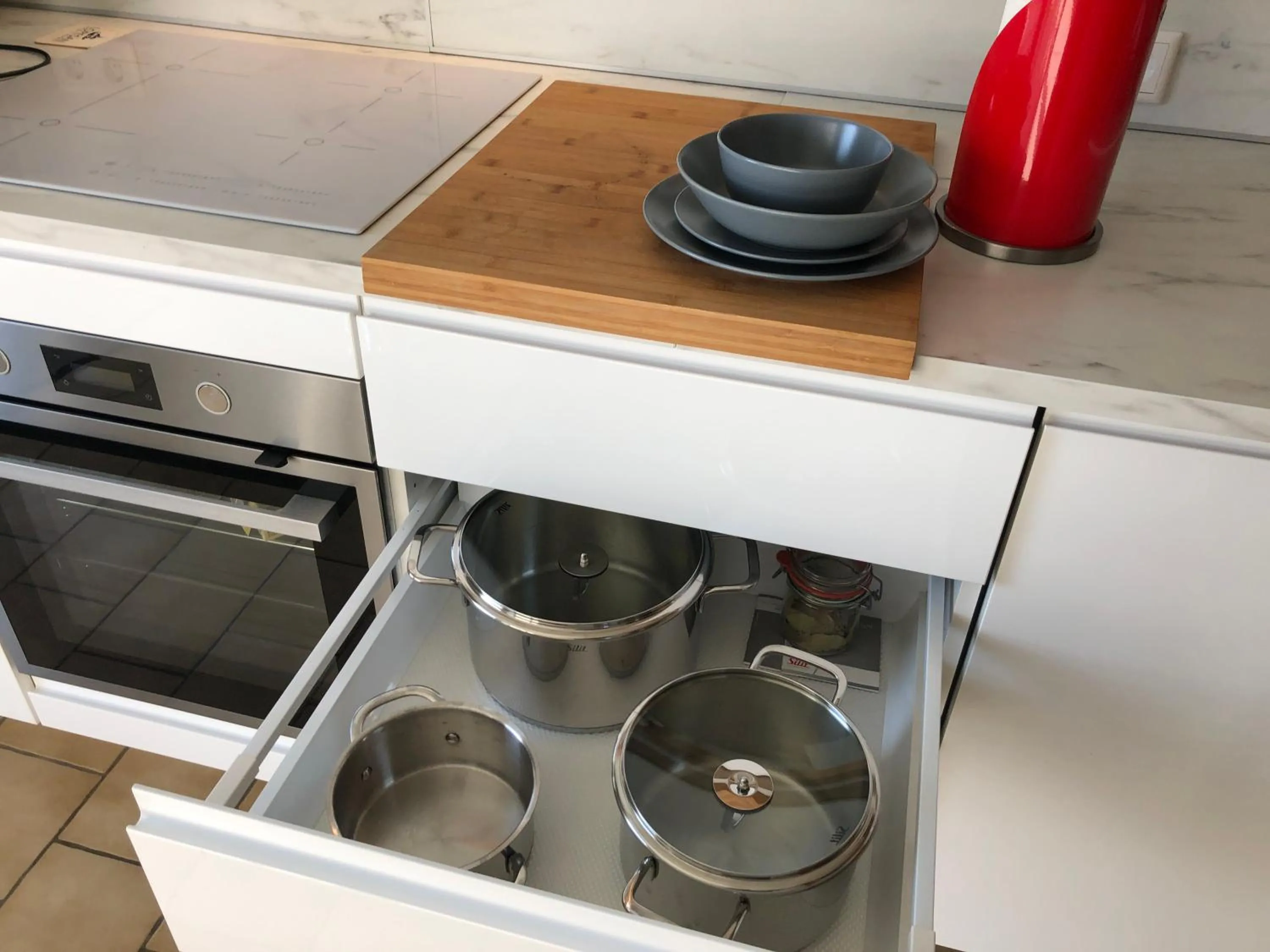 Kitchen or kitchenette in Apartment in Rot, Fränkisches Design, Balkon in nur 50 Schritten zum Radweg, ideal for Long Stay, Relocation