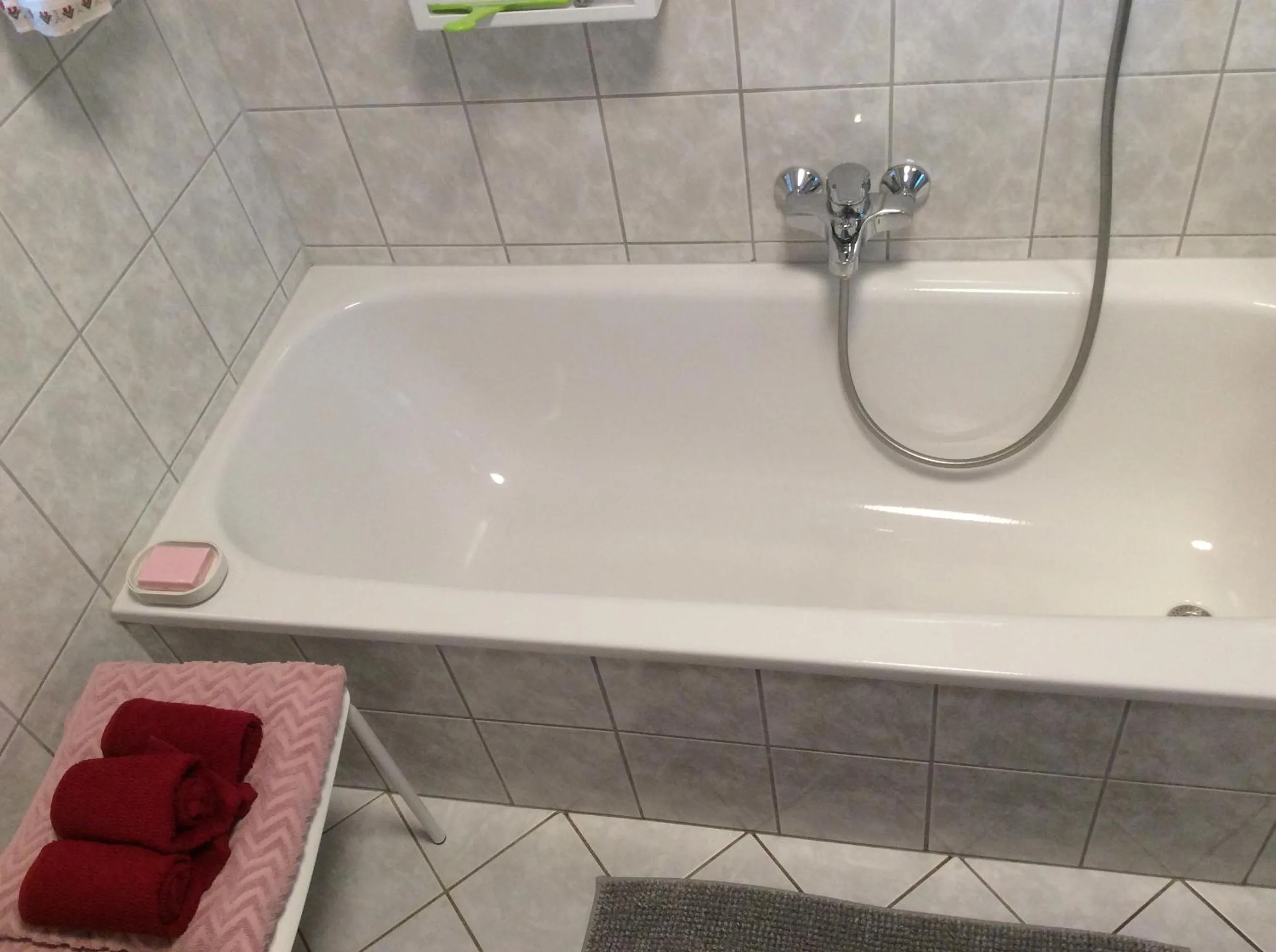 Bathroom in Apartment in Rot, Fränkisches Design, Balkon in nur 50 Schritten zum Radweg, ideal for Long Stay, Relocation