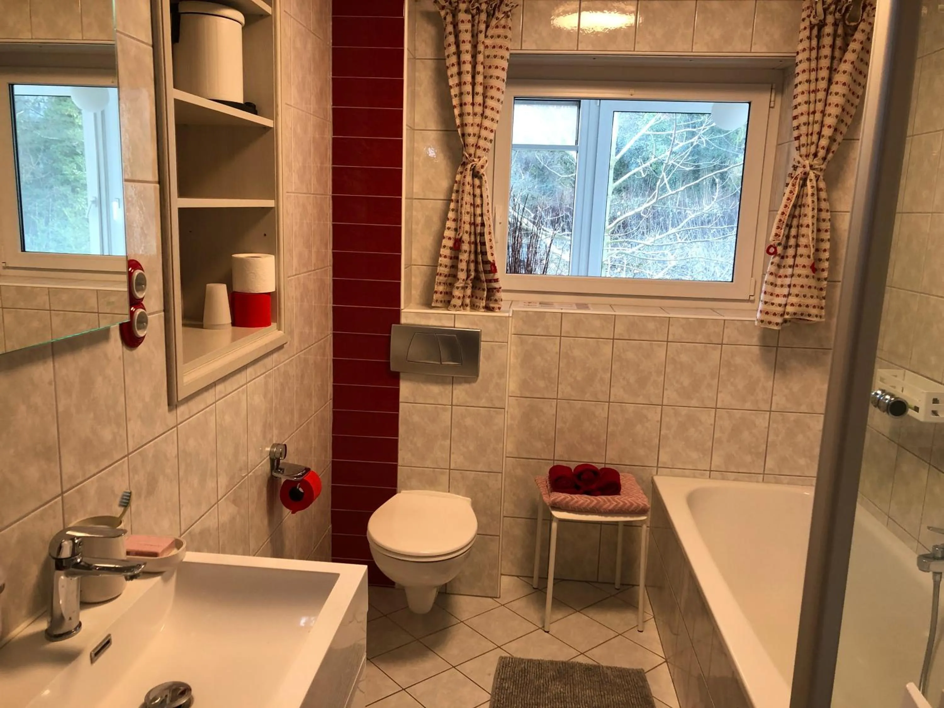 Toilet in Apartment in Rot, Fränkisches Design, Balkon in nur 50 Schritten zum Radweg, ideal for Long Stay, Relocation