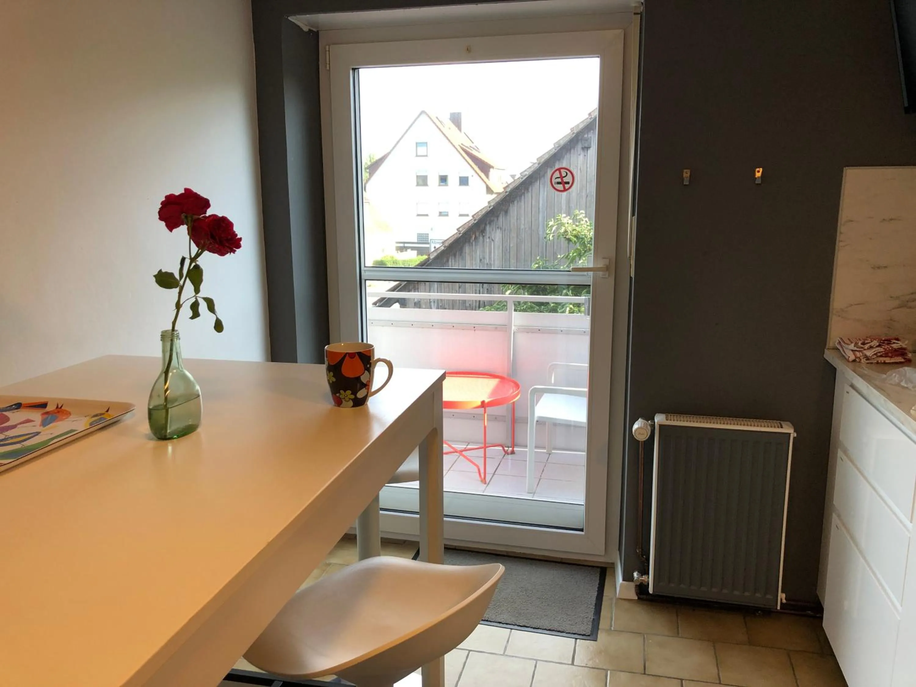 Balcony/Terrace in Apartment in Rot, Fränkisches Design, Balkon in nur 50 Schritten zum Radweg, ideal for Long Stay, Relocation