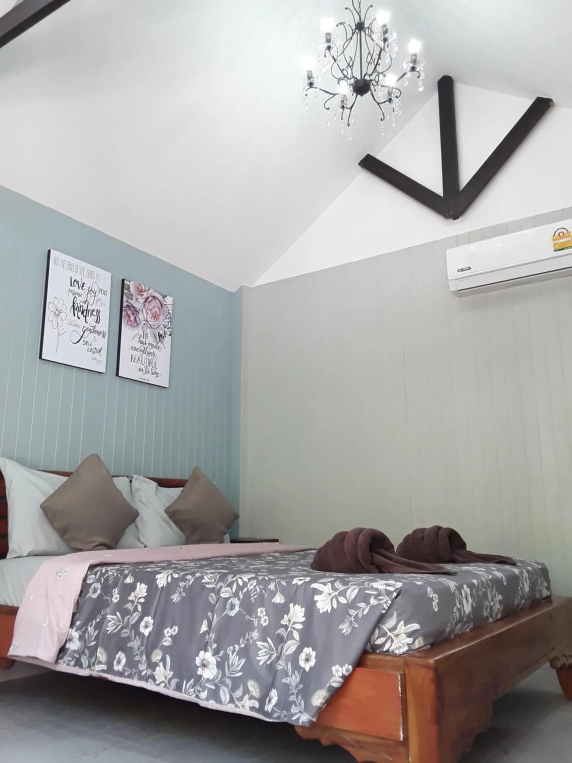 Bed in Barbados Terrace