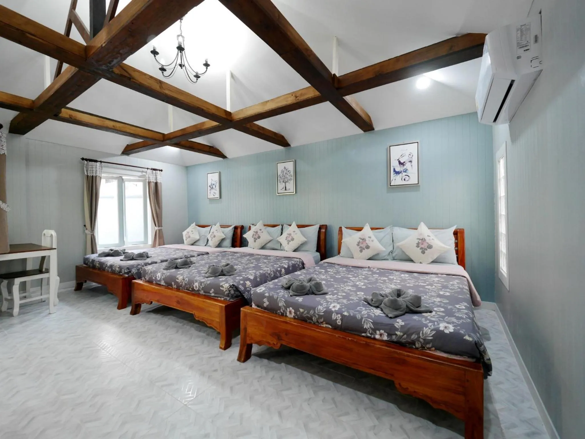 Bed in Barbados Terrace