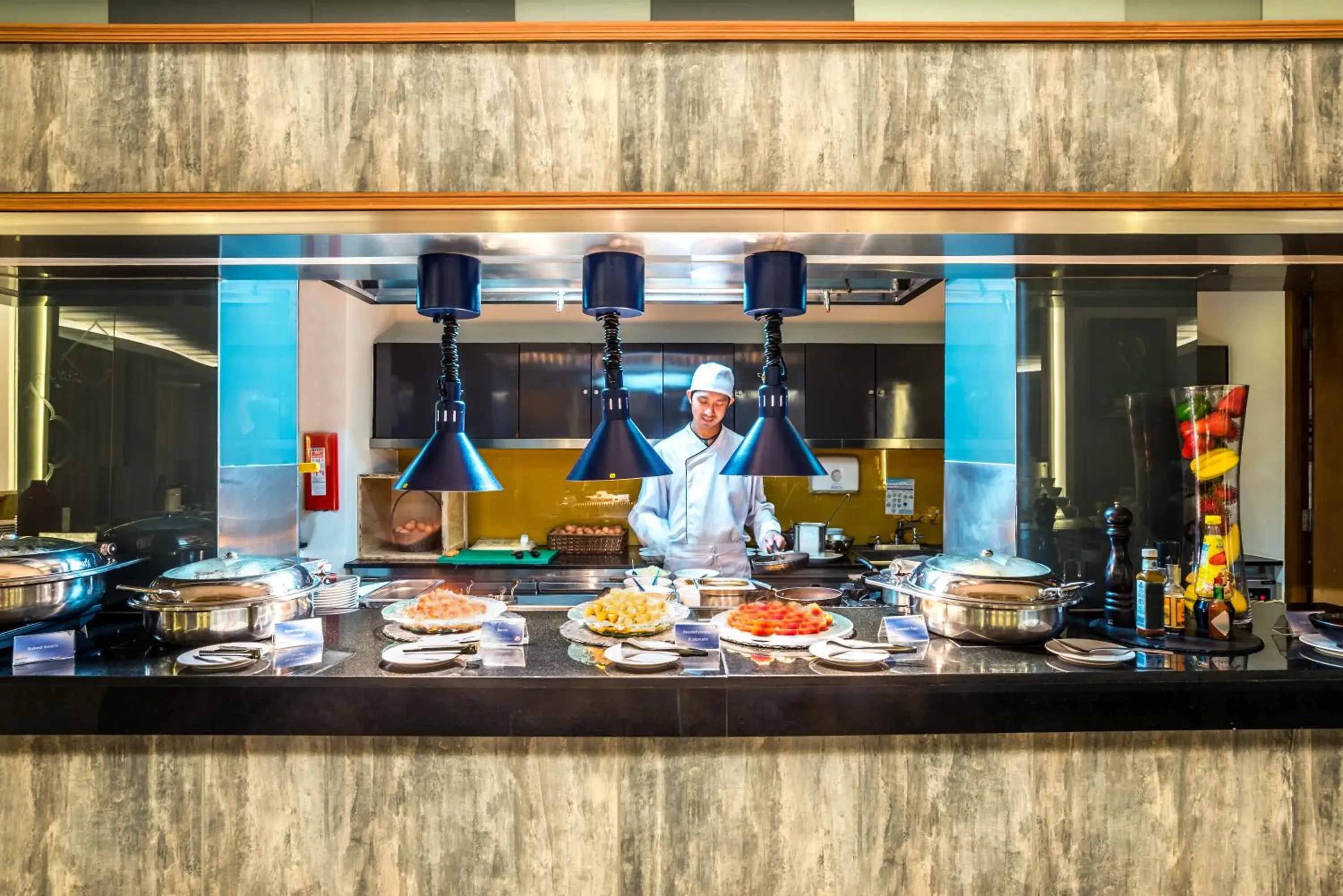 Food in Holiday Inn Resort Phuket Karon Beach by IHG Food in Holiday Inn Resort Phuket Karon Beach by IHG