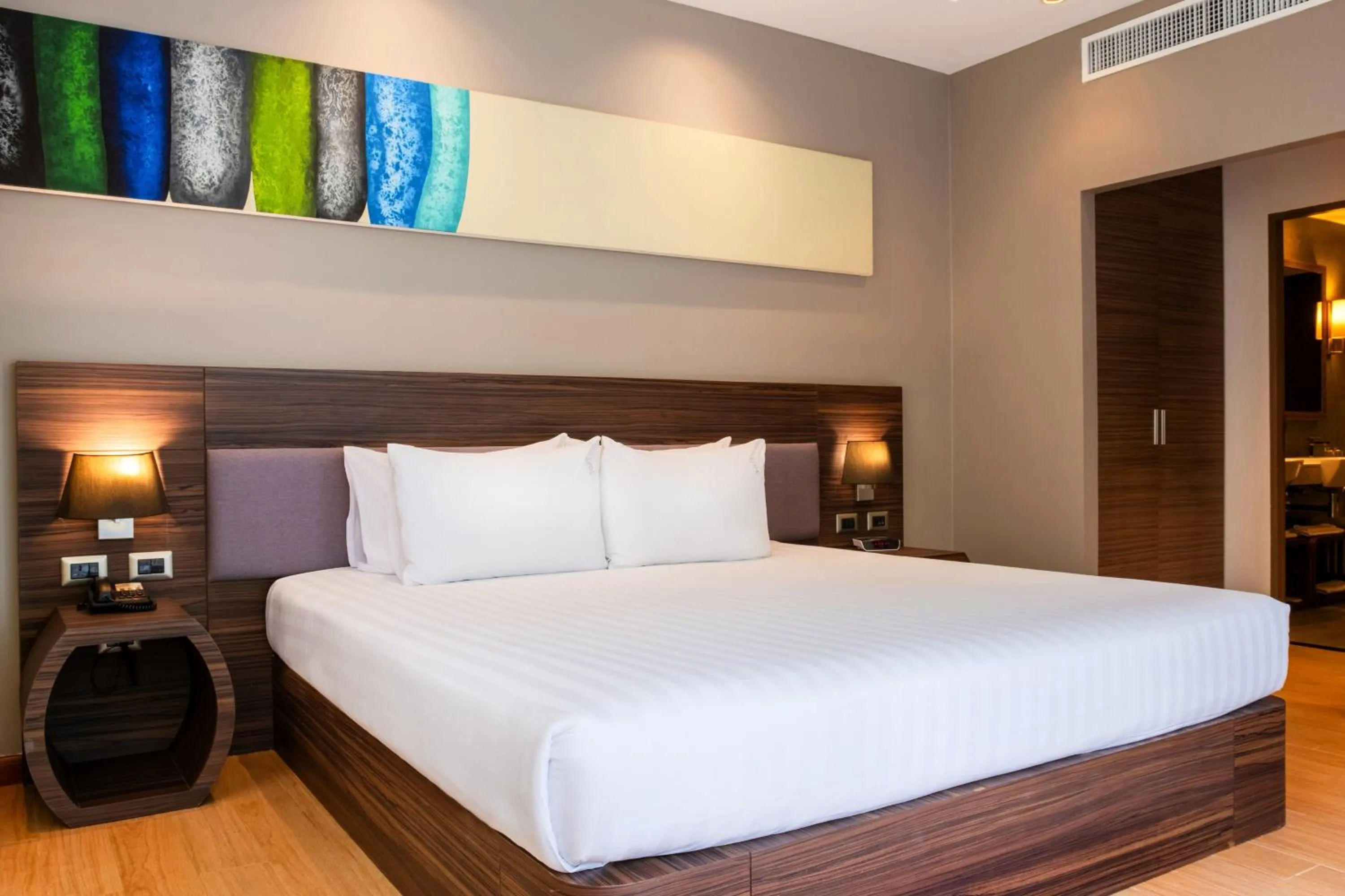 Photo of the whole room, Bed in Holiday Inn Resort Phuket Karon Beach by IHG