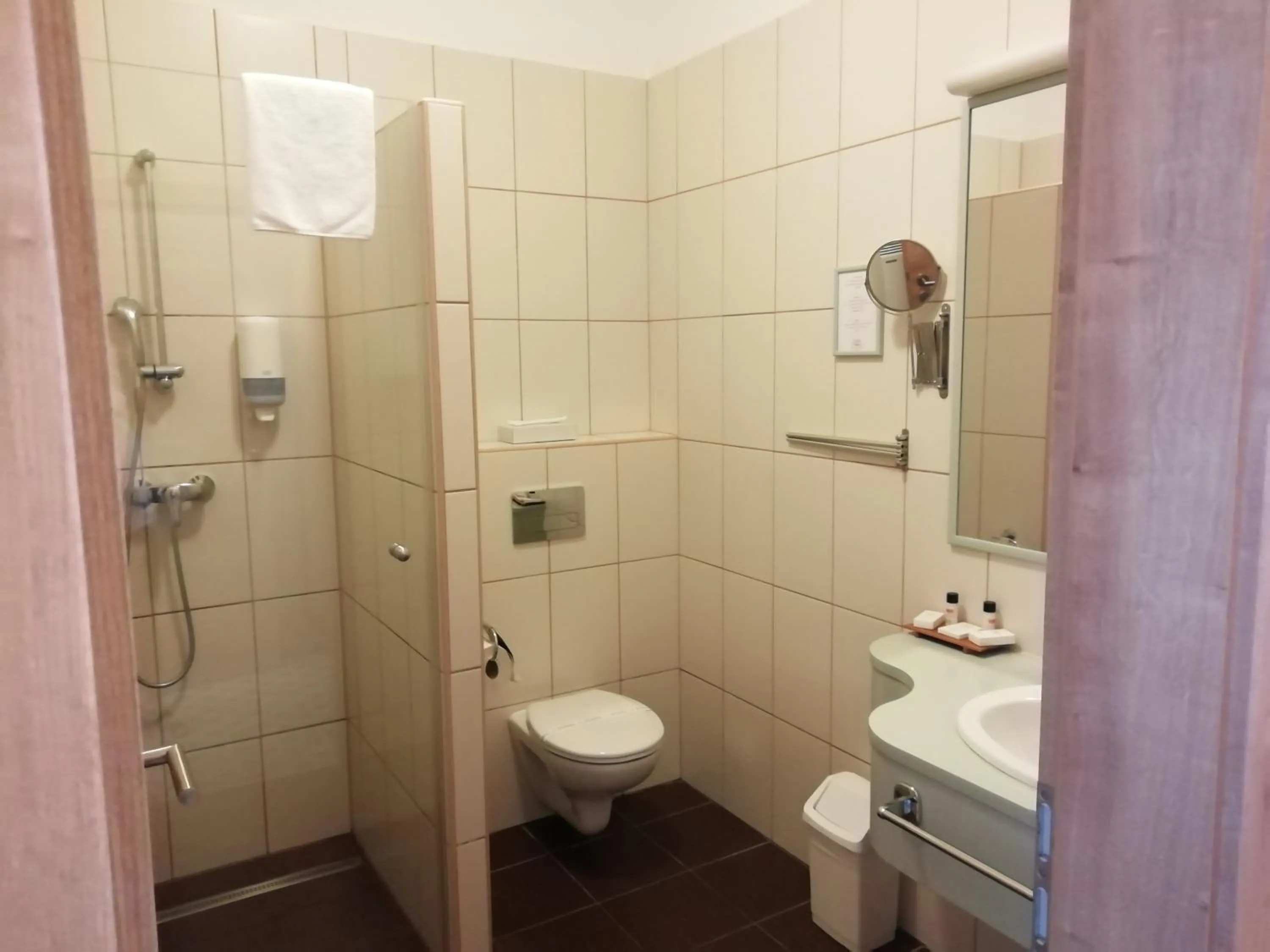 Shower in Batthyány Kúria