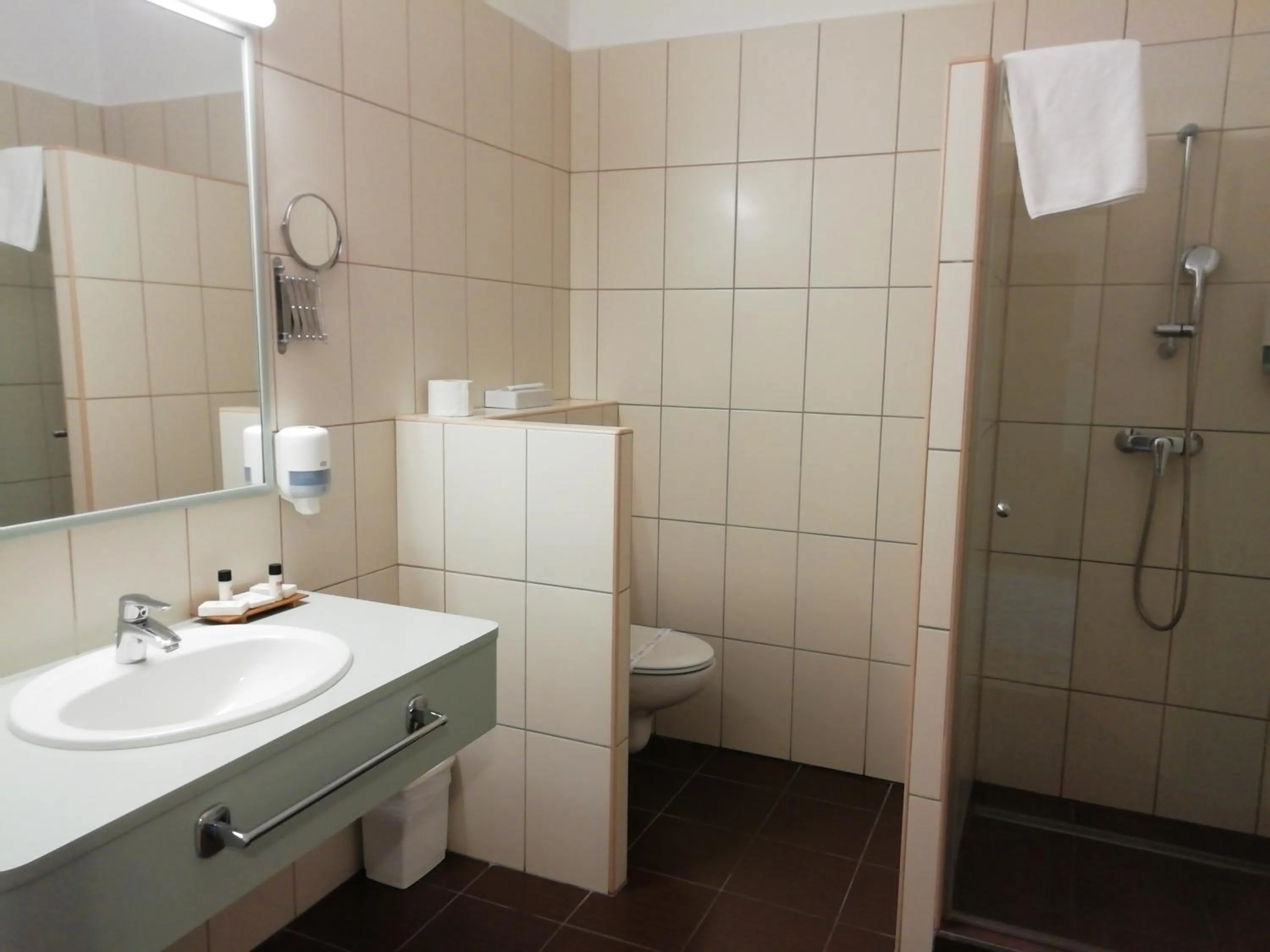 Shower in Batthyány Kúria