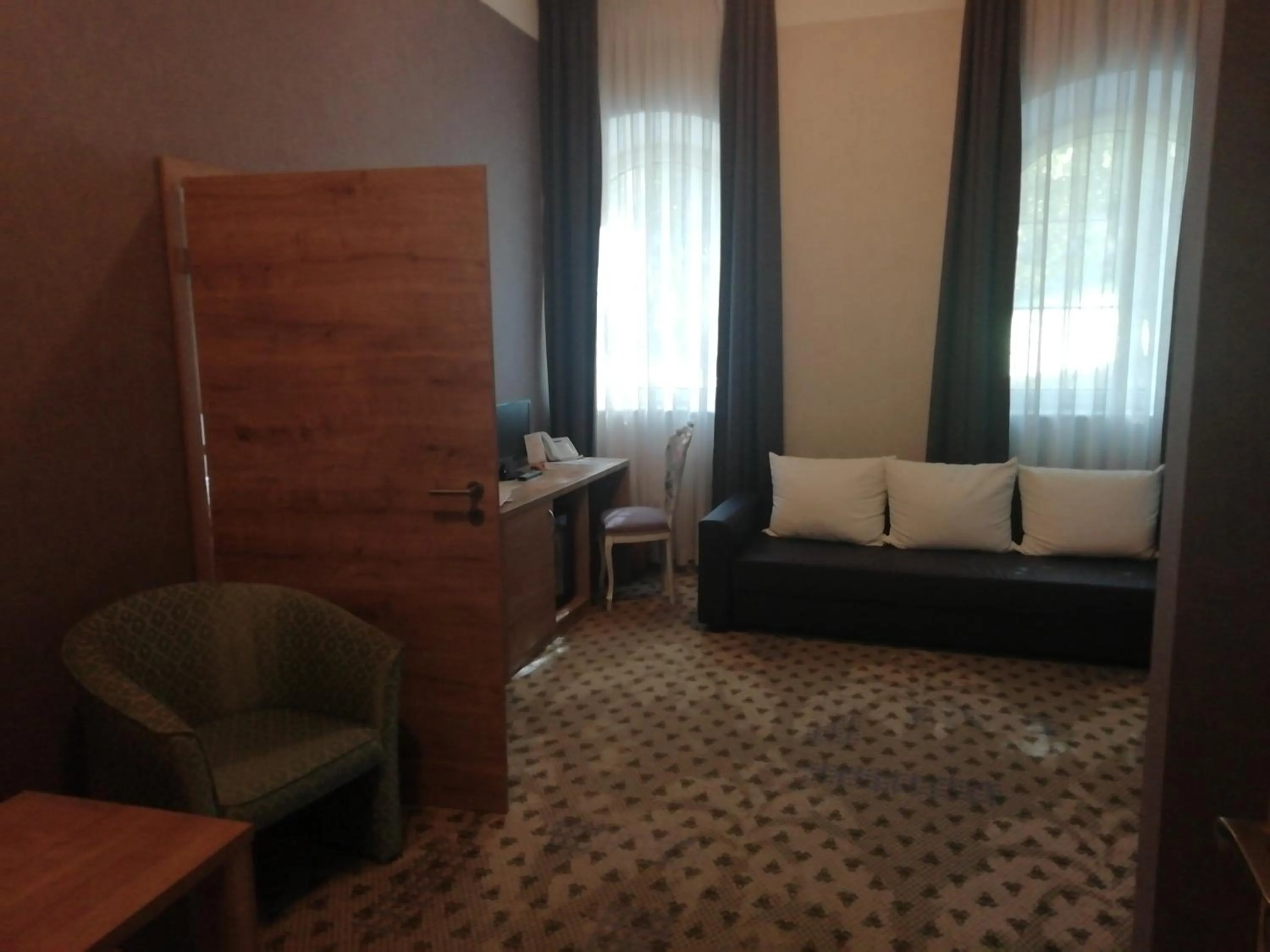 Photo of the whole room in Batthyány Kúria