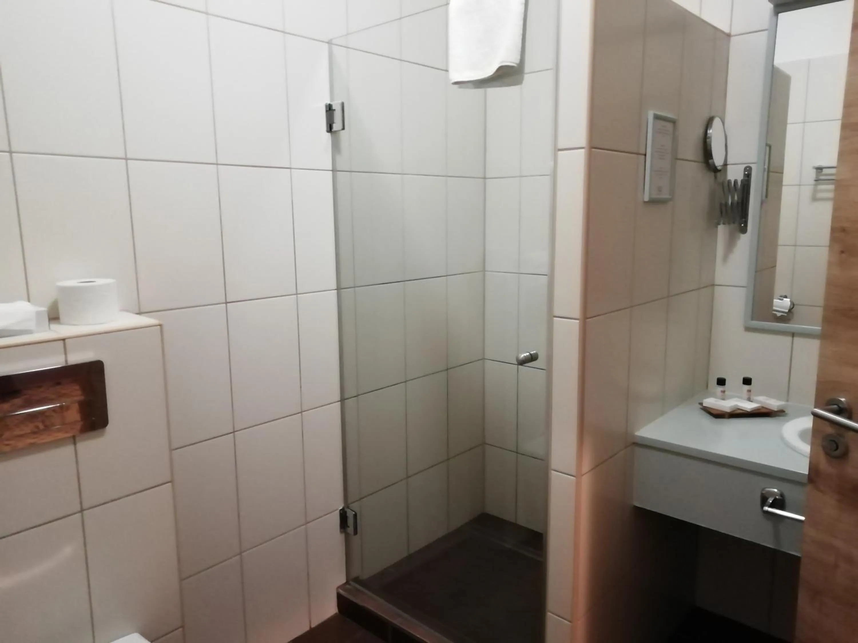 Shower in Batthyány Kúria