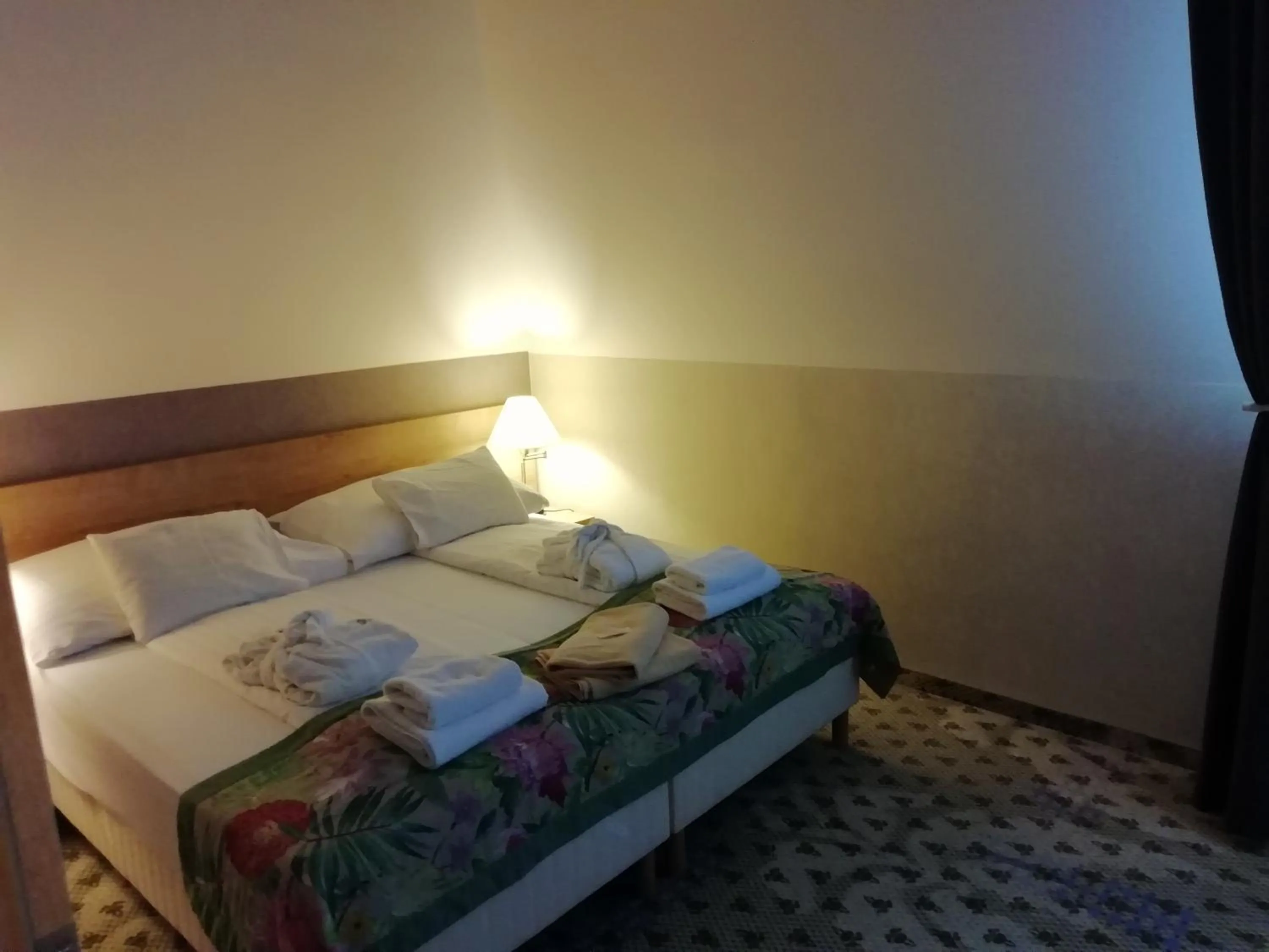 Bedroom, Bed in Batthyány Kúria