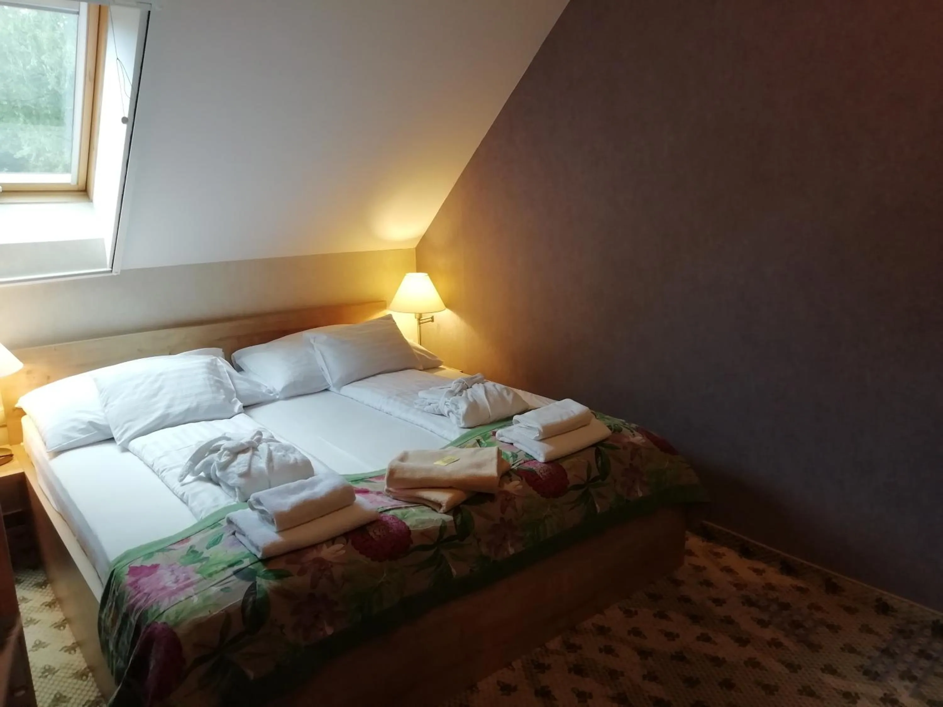 Bedroom, Bed in Batthyány Kúria