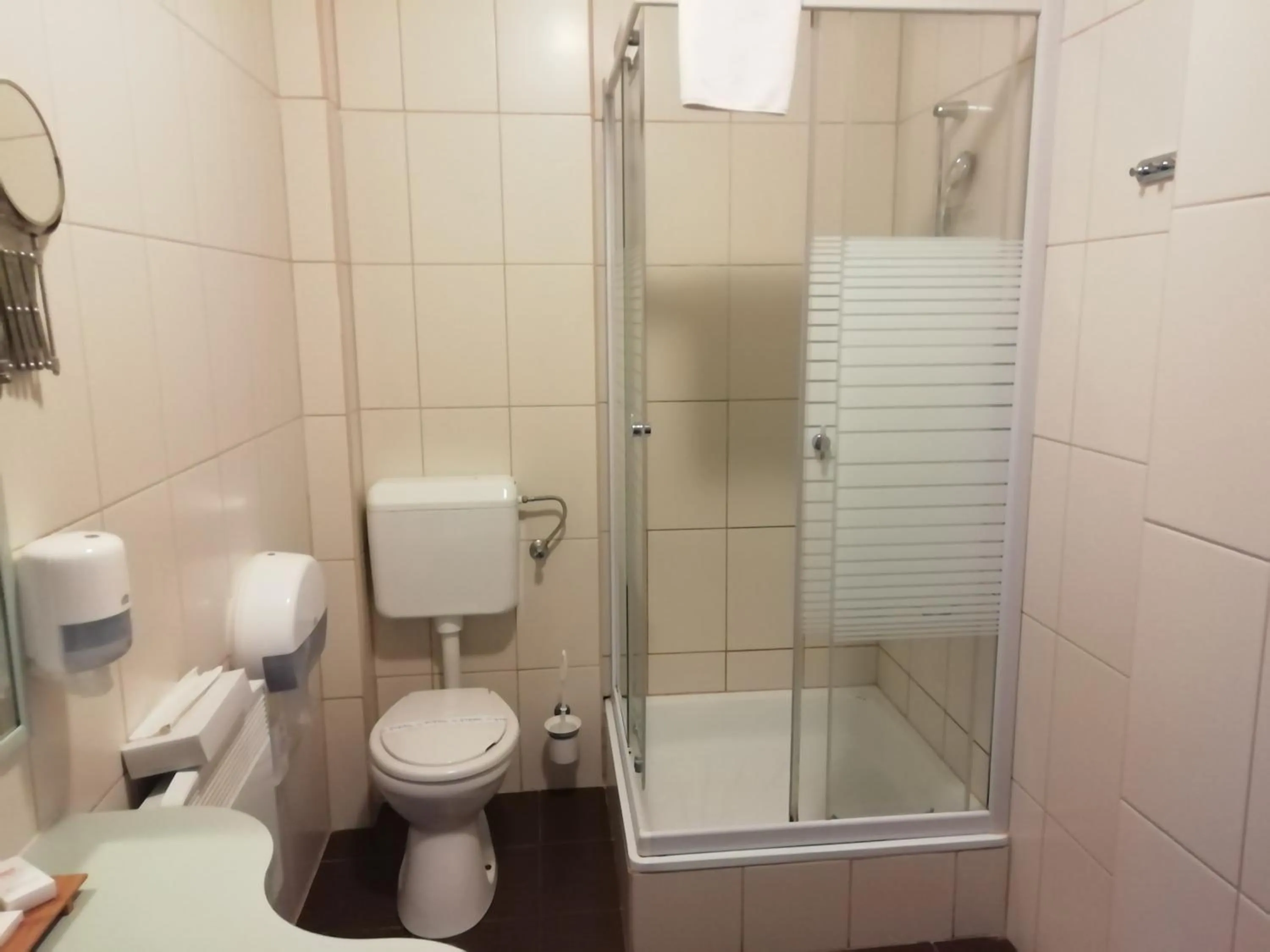 Shower in Batthyány Kúria