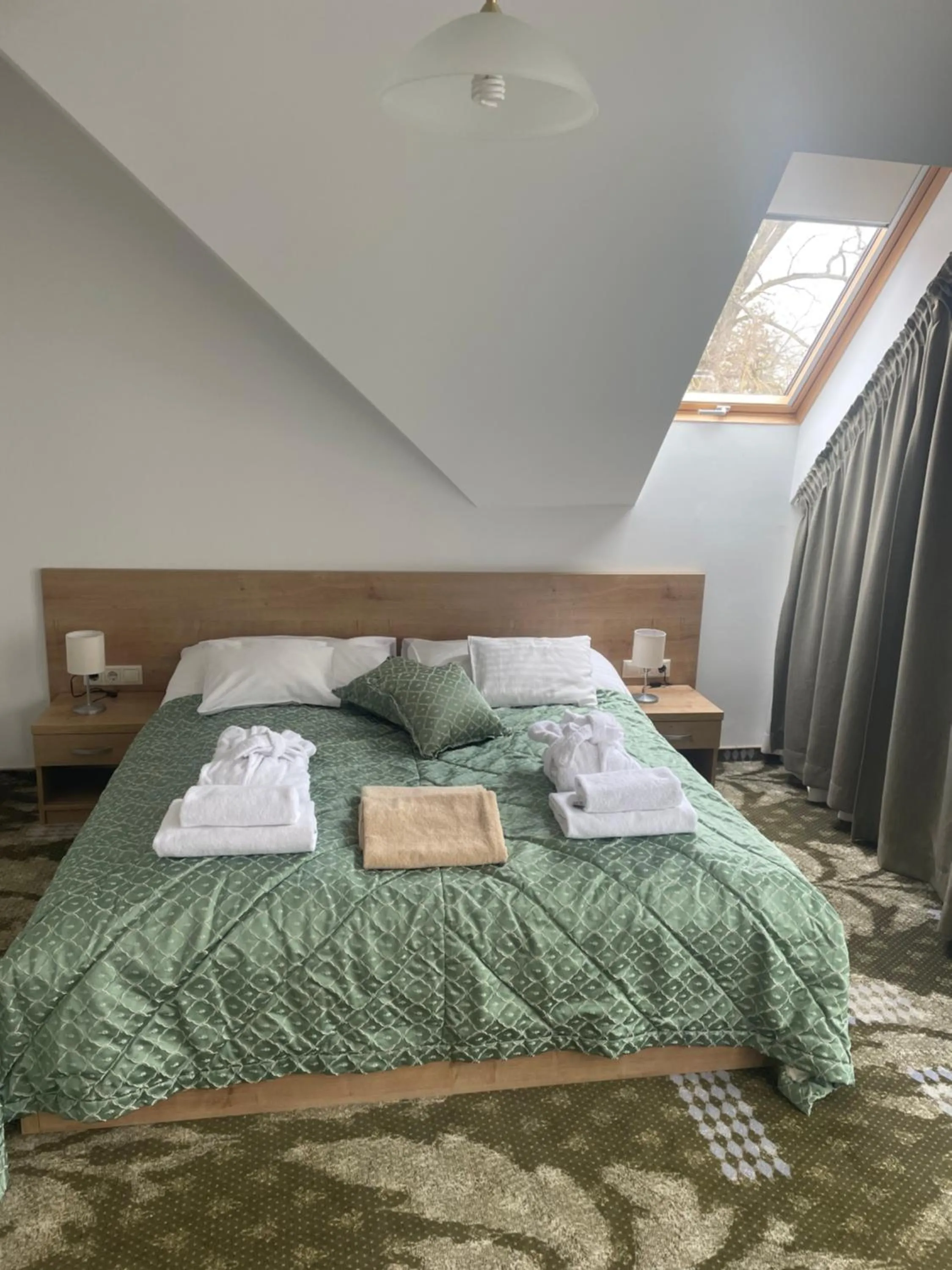 Photo of the whole room, Bed in Batthyány Kúria