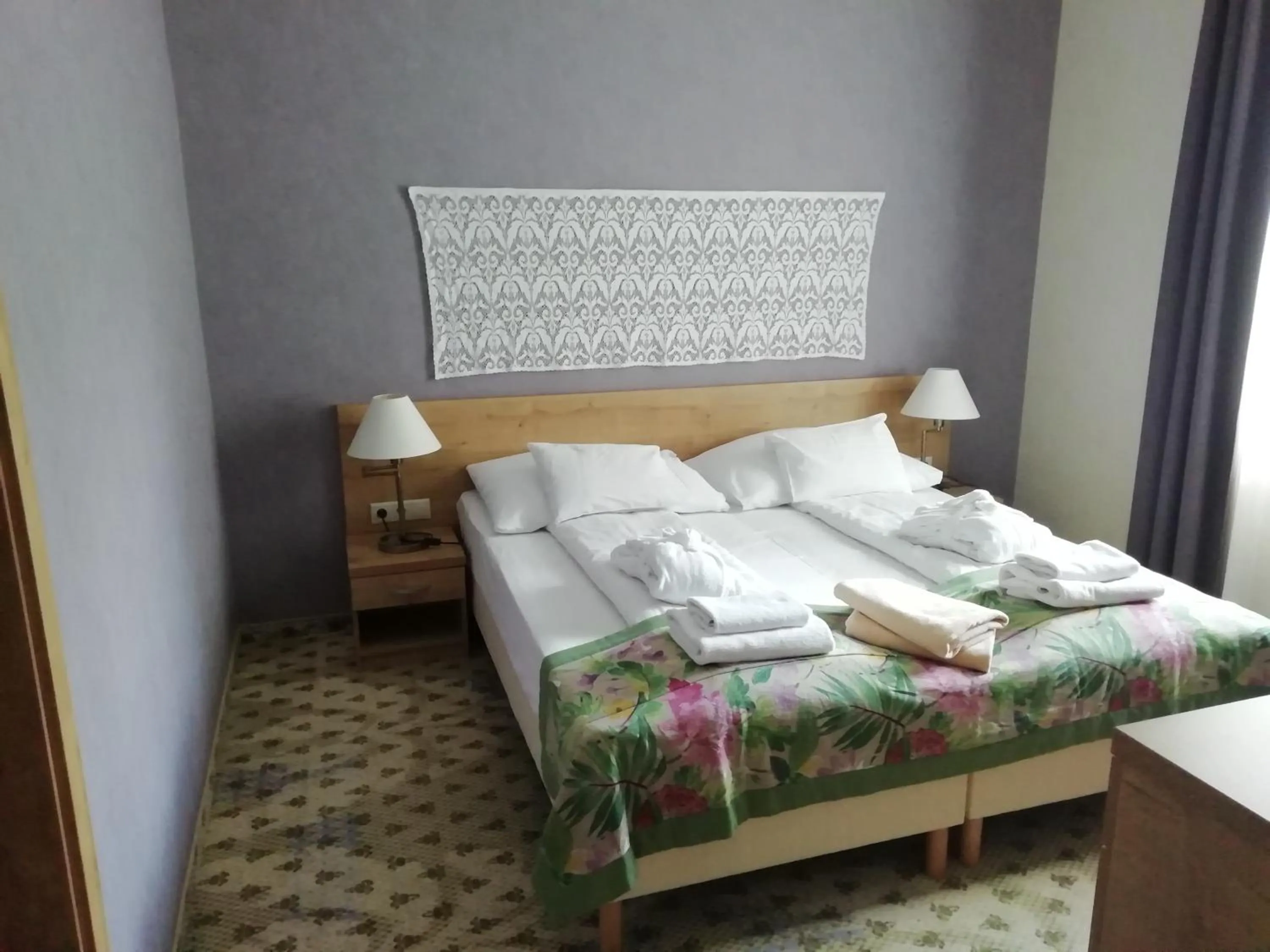 Photo of the whole room, Bed in Batthyány Kúria